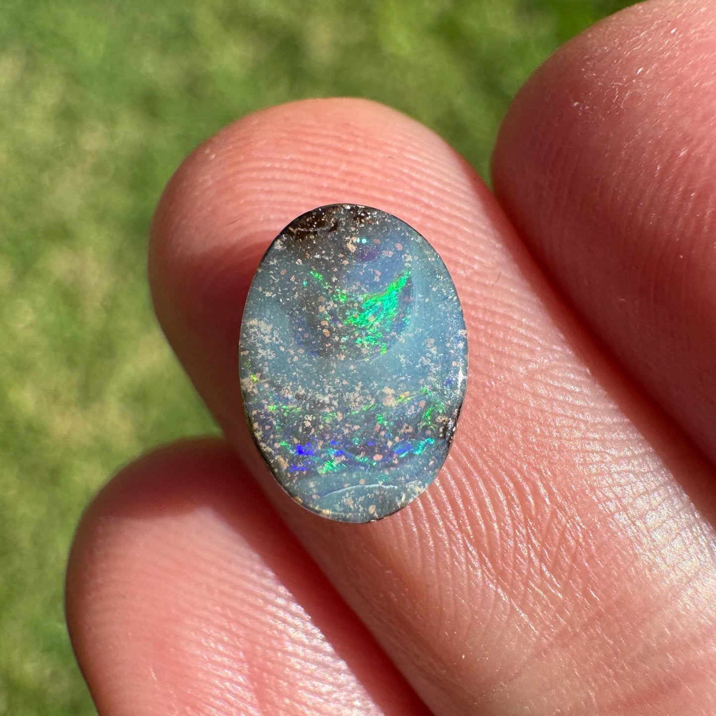 1.56 Ct small boulder opal