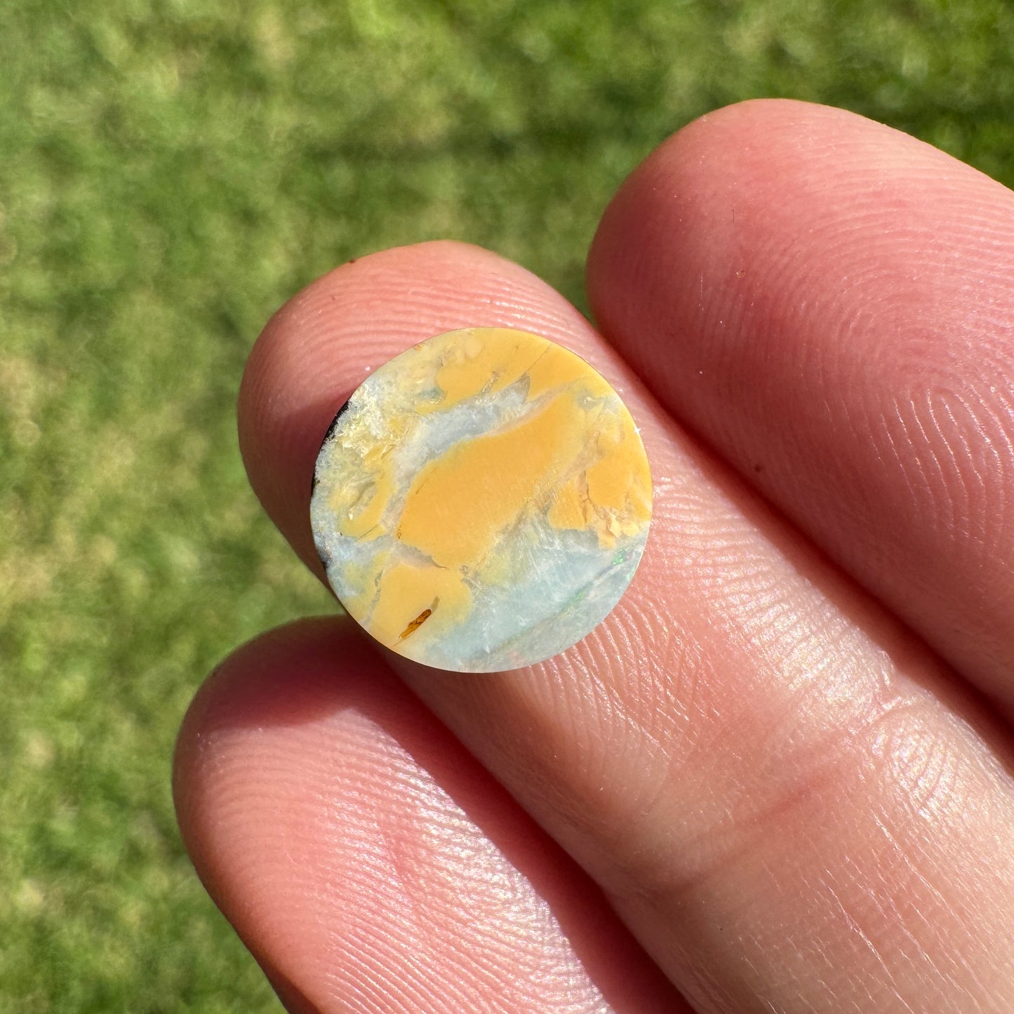 2.29 Ct small boulder opal