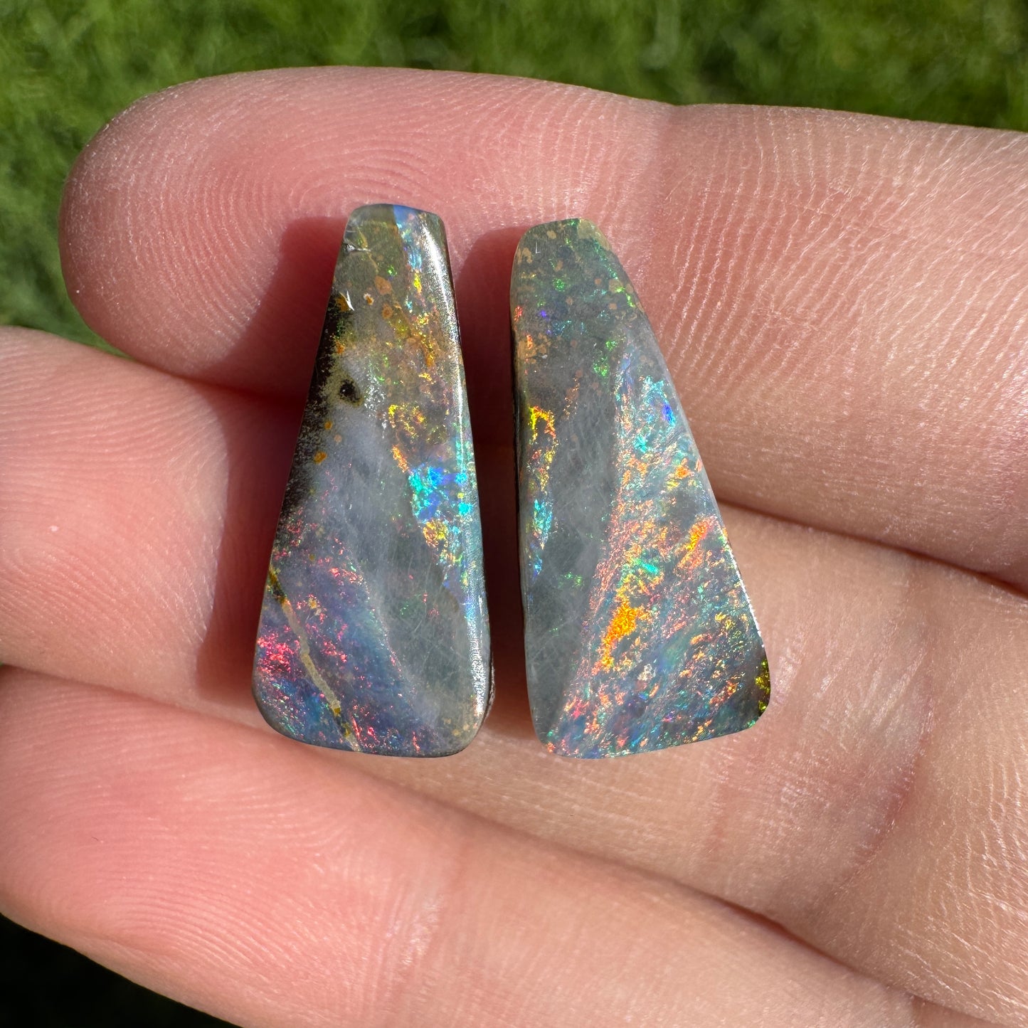 7.74 Ct unique split boulder opal pair