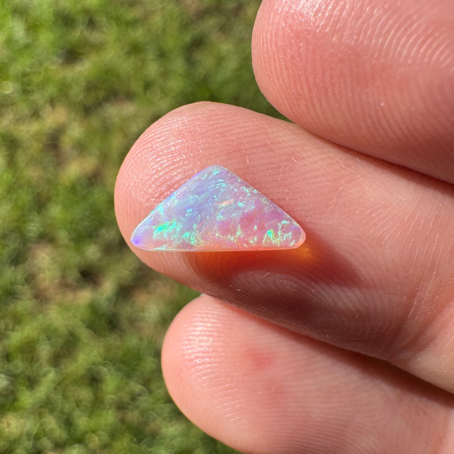 0.49 Ct extra small gem crystal opal