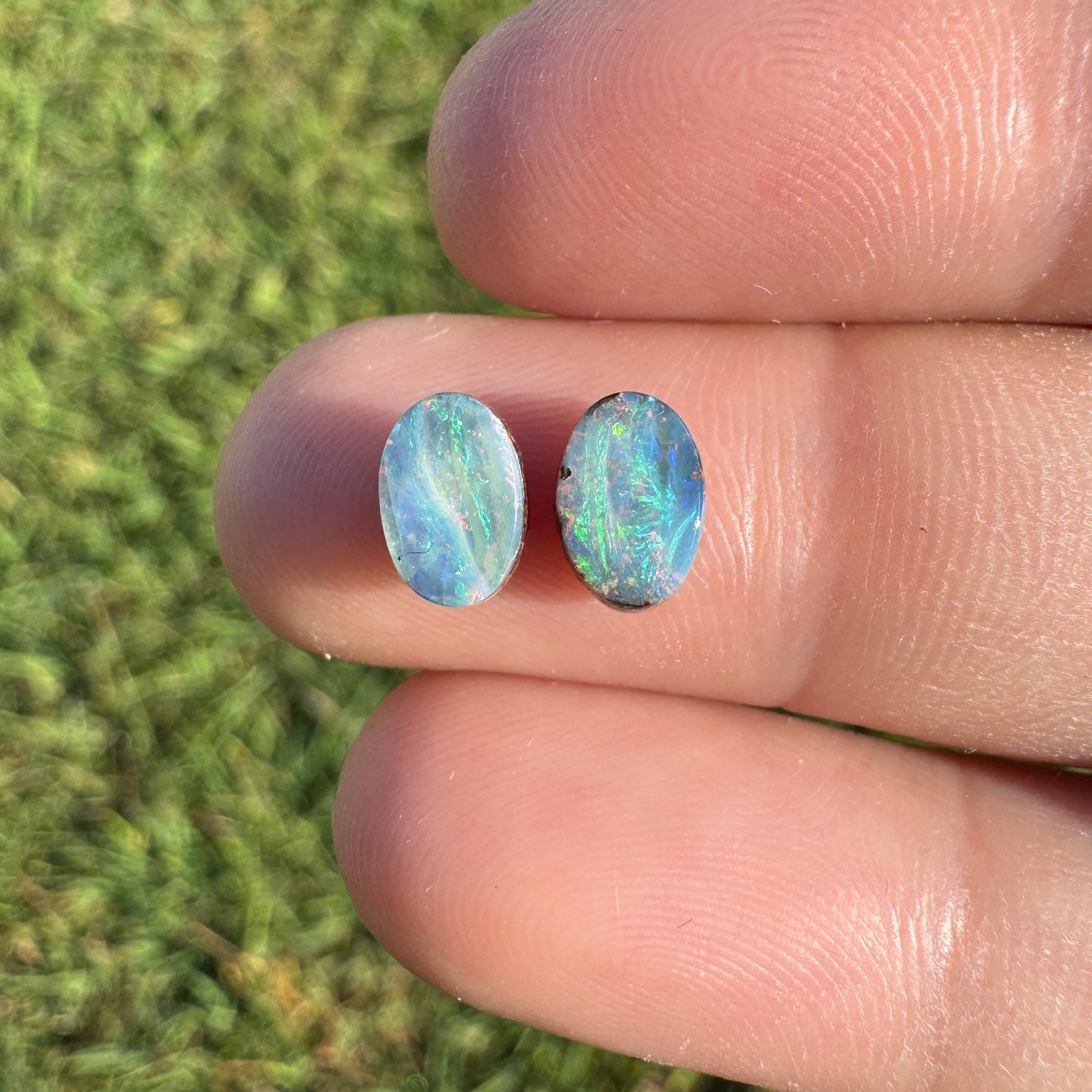 1.55 Ct extra small oval boulder opal pair