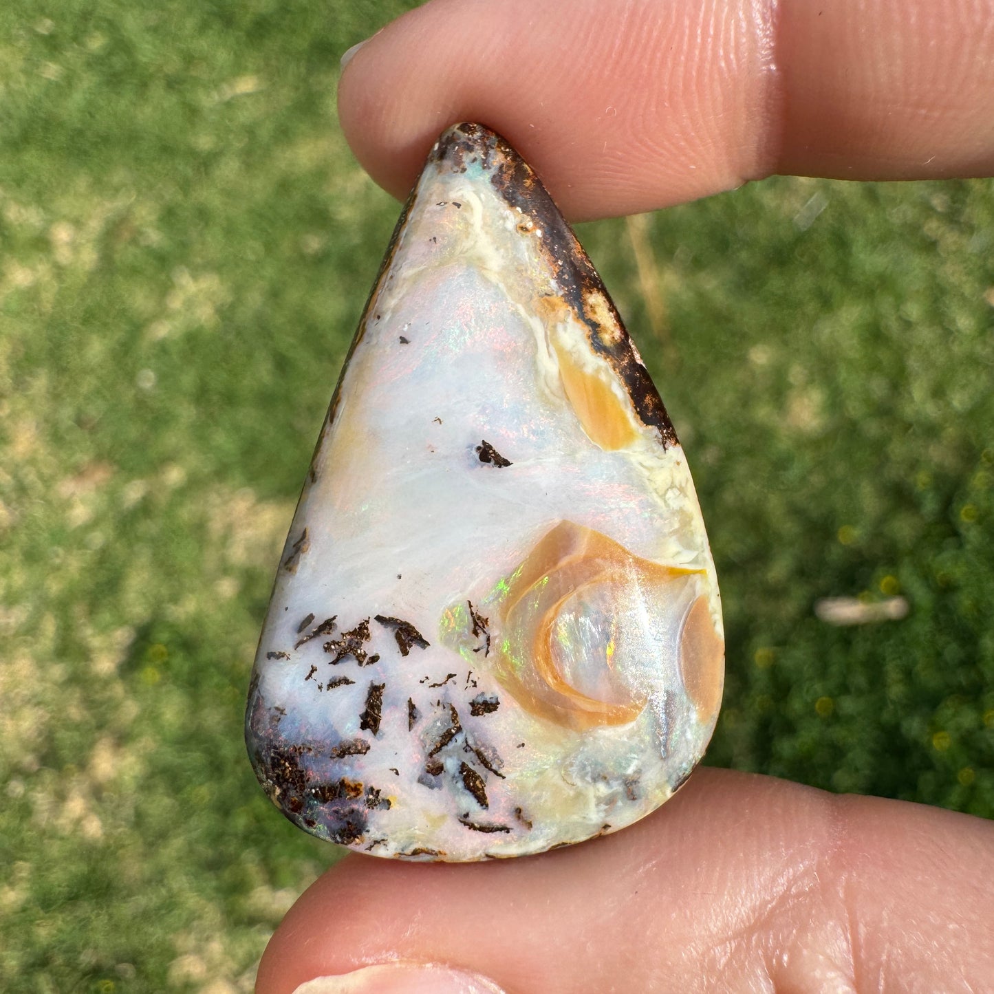 49.50 Ct side-drilled large boulder opal