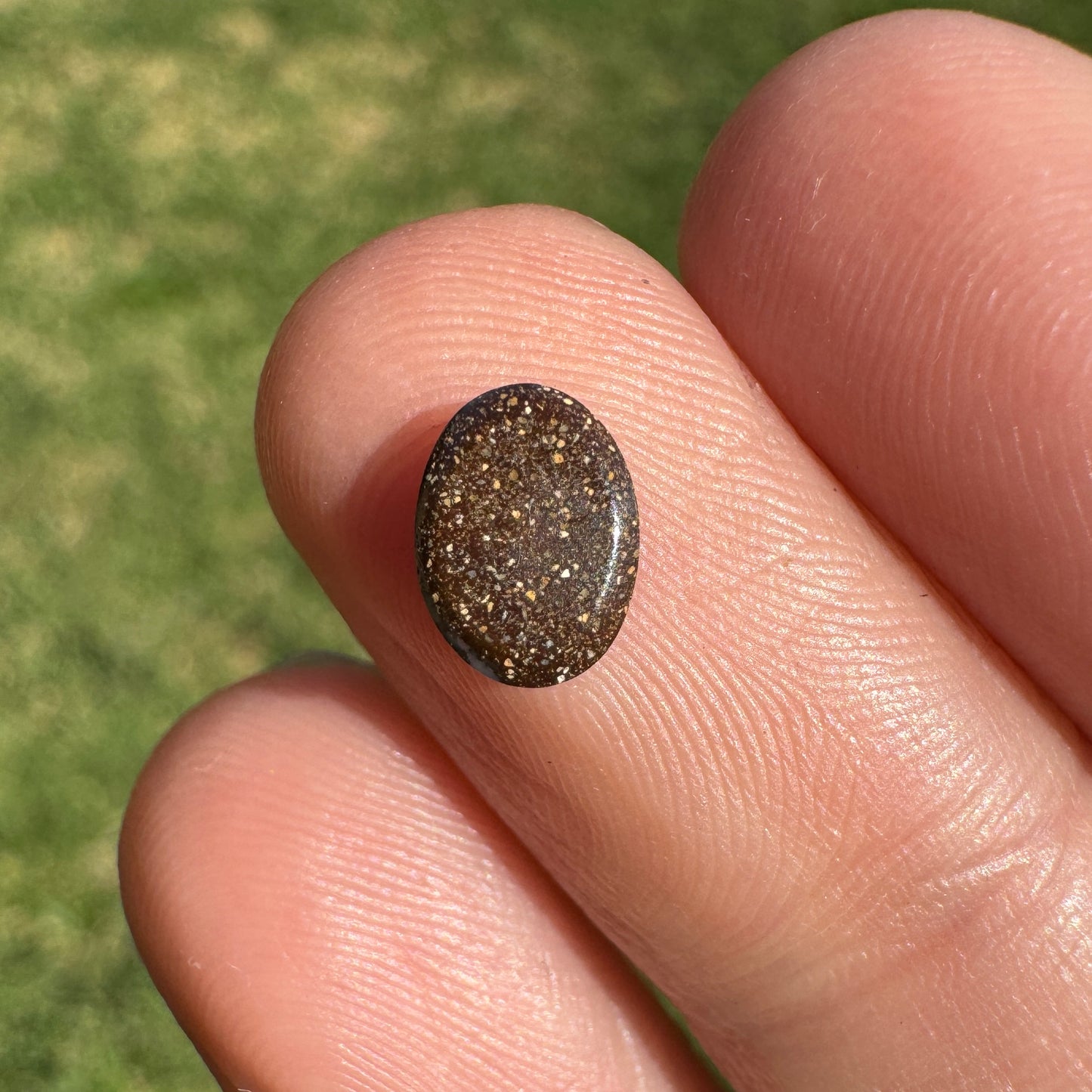 0.91 Ct extra small boulder opal