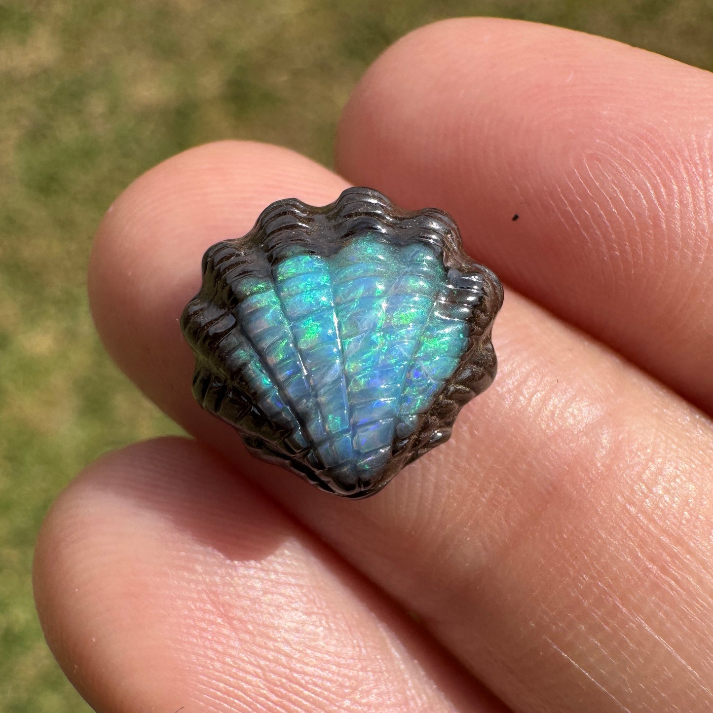 5.63 Ct fan shell boulder opal carving