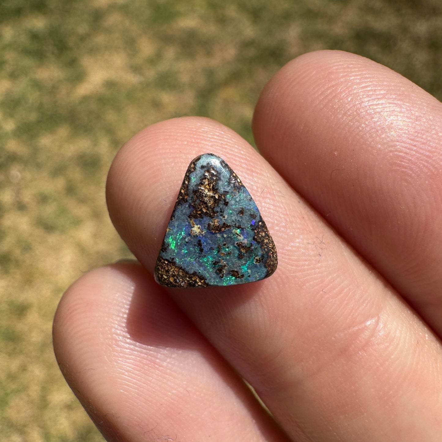 1.55 Ct small boulder opal
