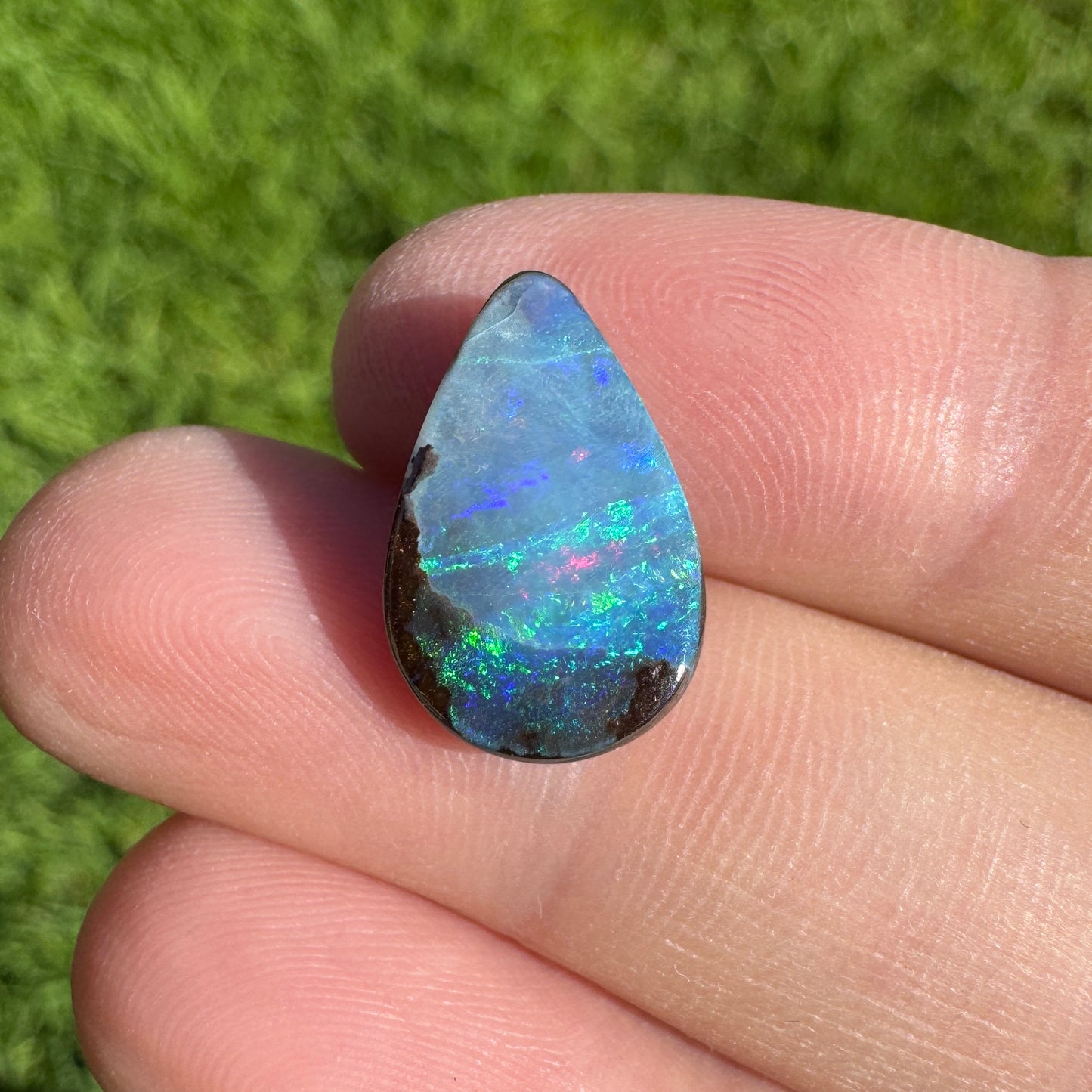 9.78 Ct teardrop boulder opal pair