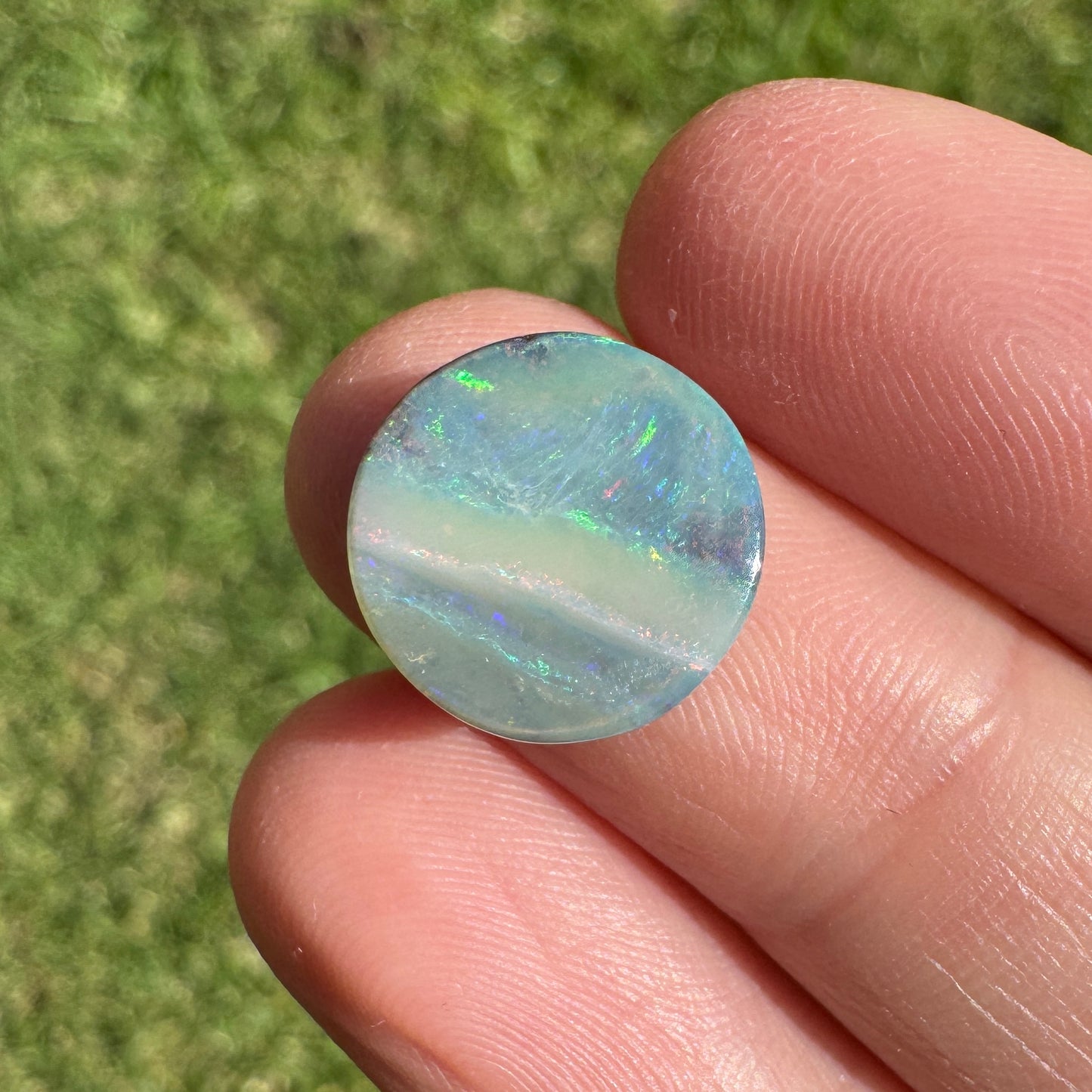 4.65 Ct round boulder opal