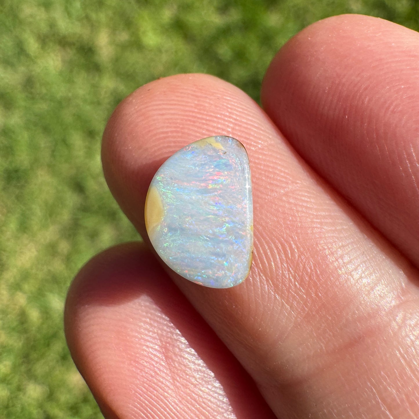 1.50 Ct small boulder opal