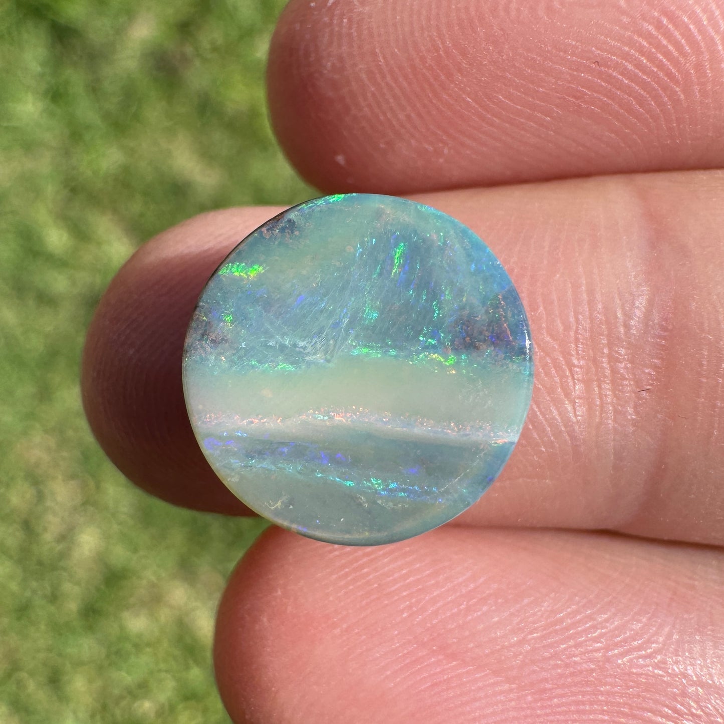 4.65 Ct round boulder opal