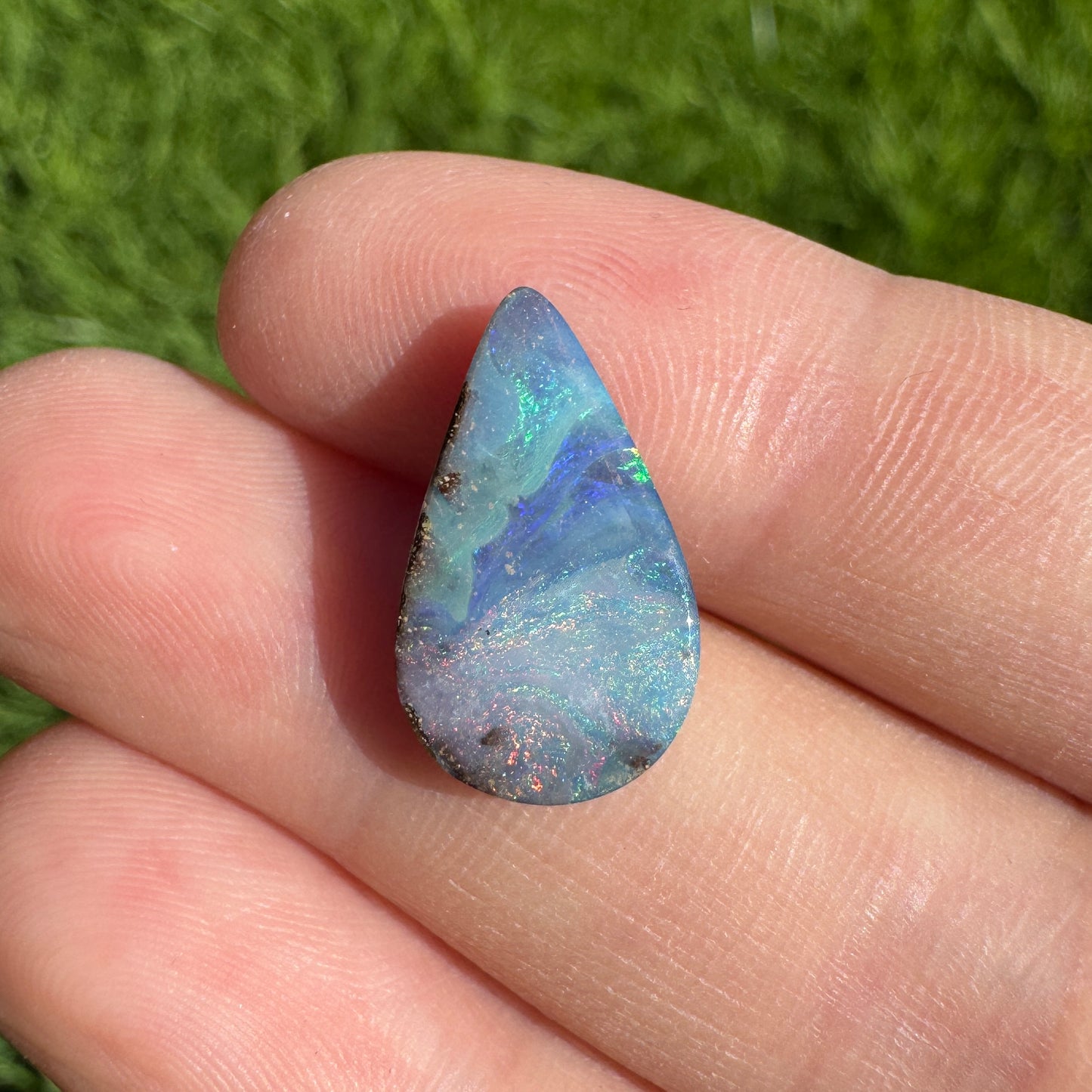 8.84 Ct teardrop boulder opal pair