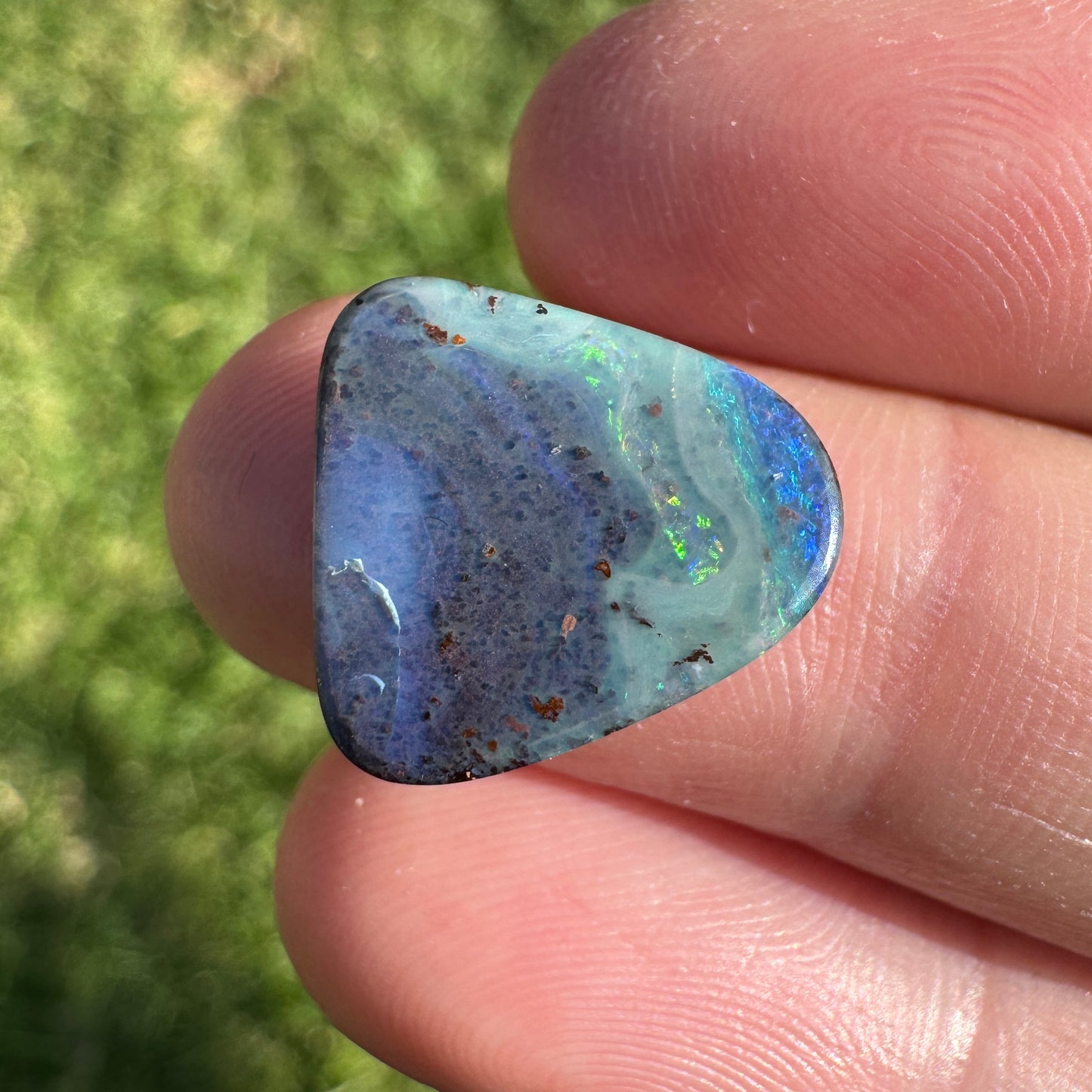 5.70 Ct geometric boulder opal