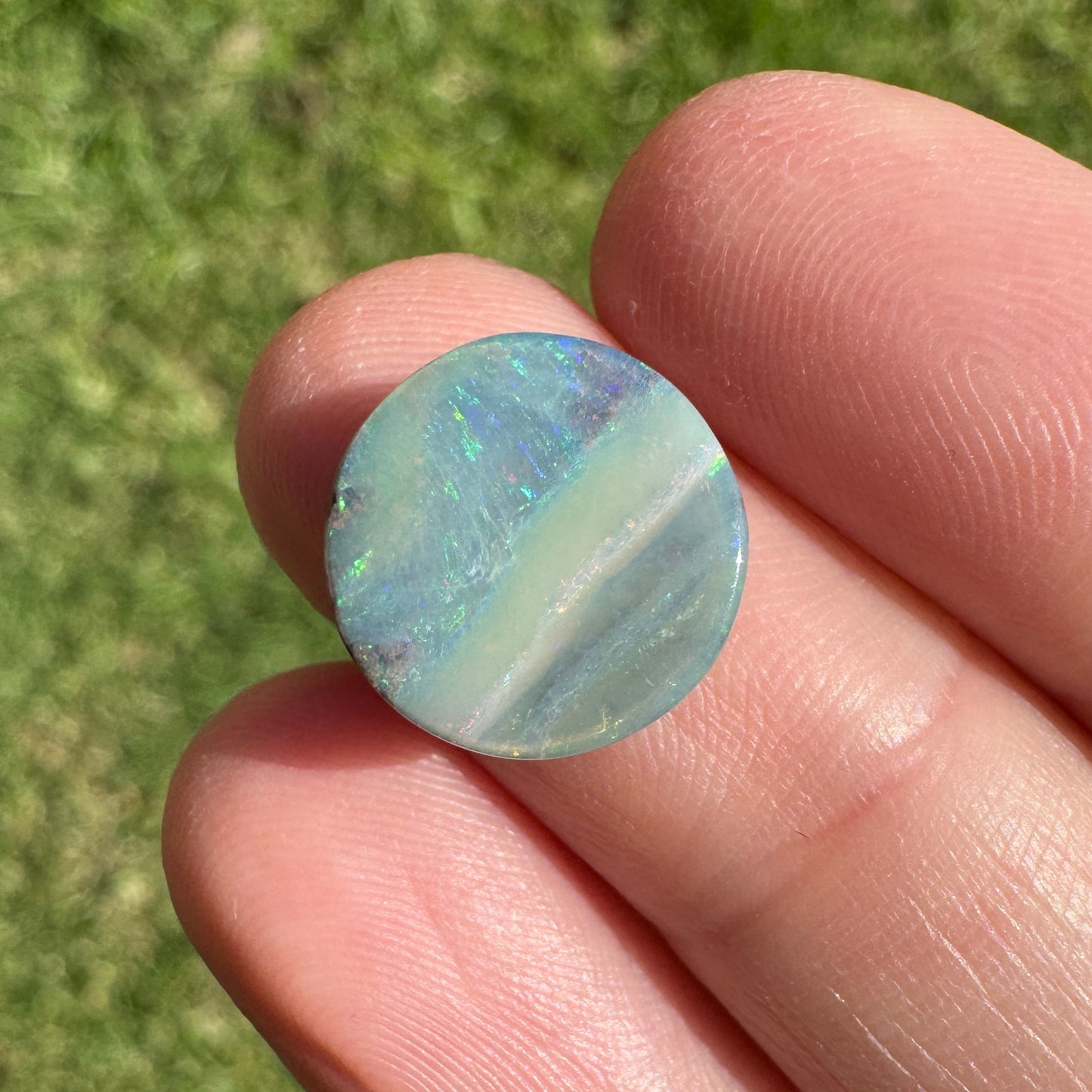 4.65 Ct round boulder opal