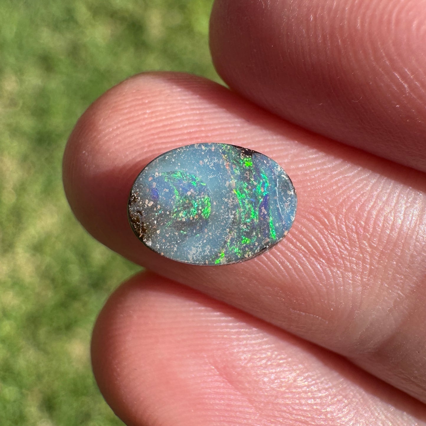 1.56 Ct small boulder opal