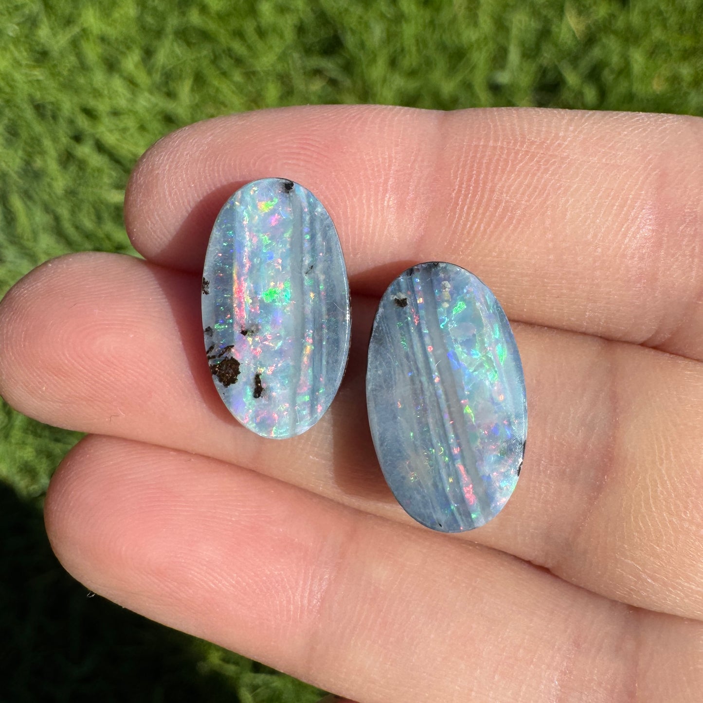 10.97 Ct oval boulder opal pair