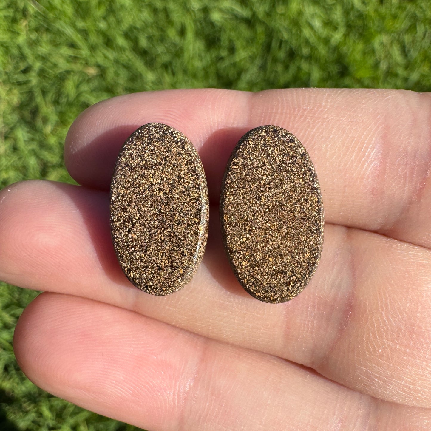 13.58 Ct oval boulder opal pair