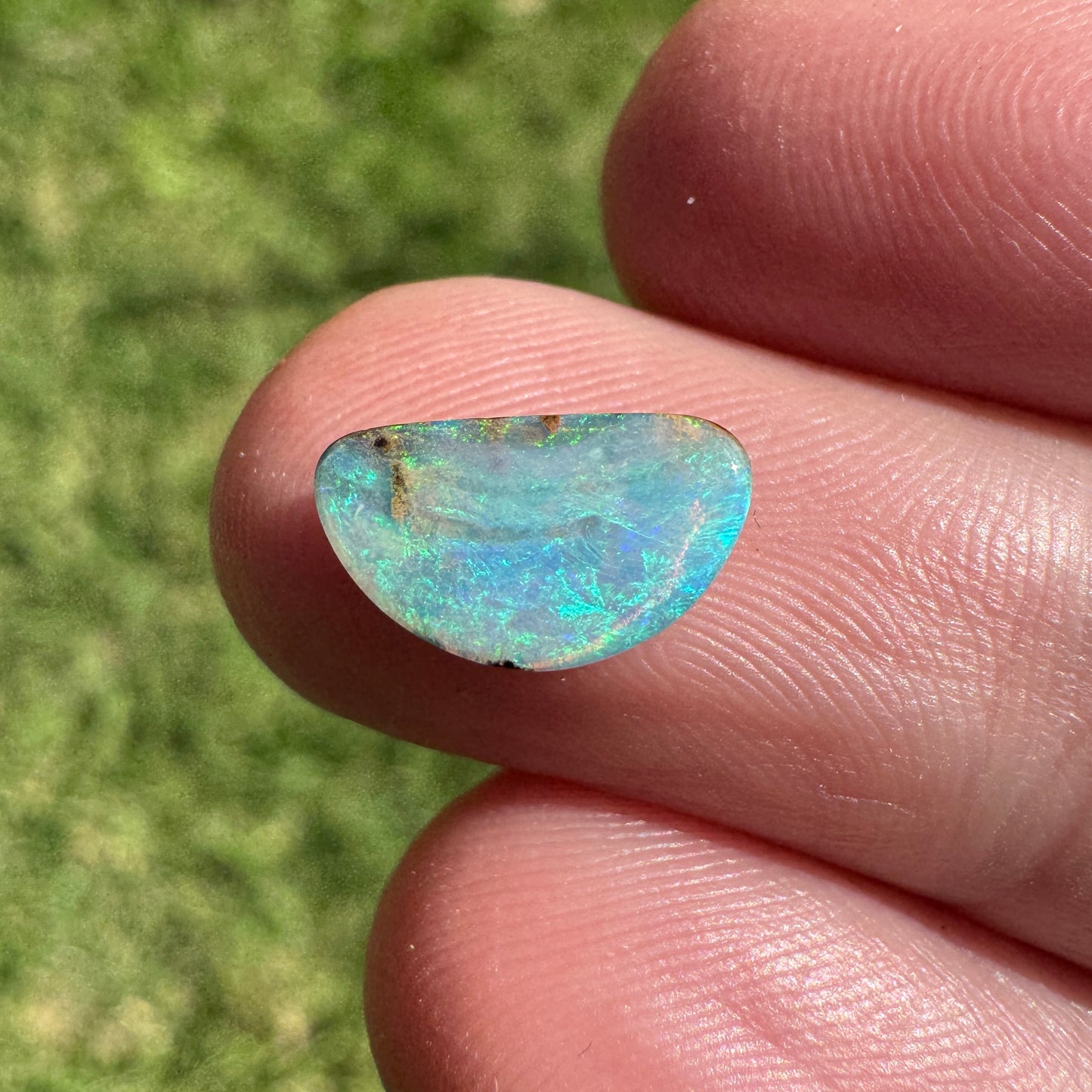 1.21 Ct small boulder opal