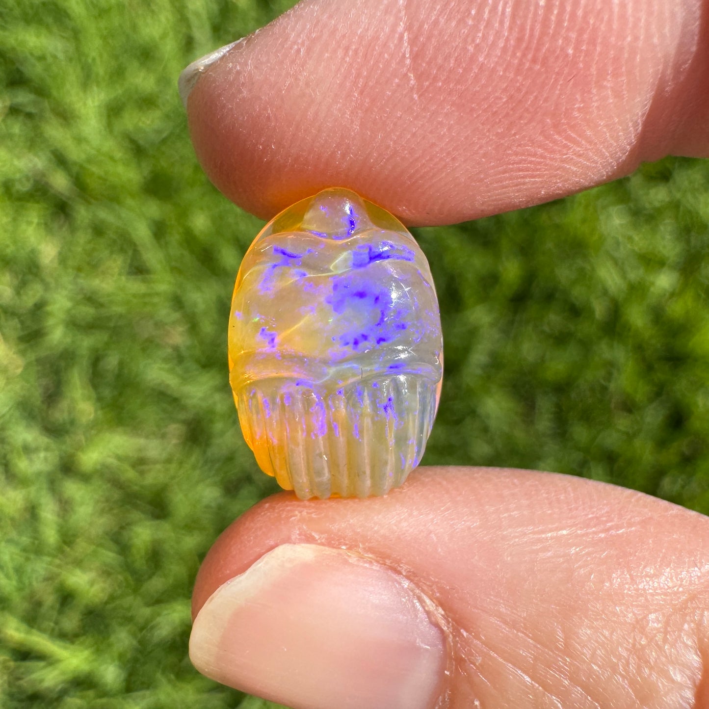 6.55 Ct carved scarab opal