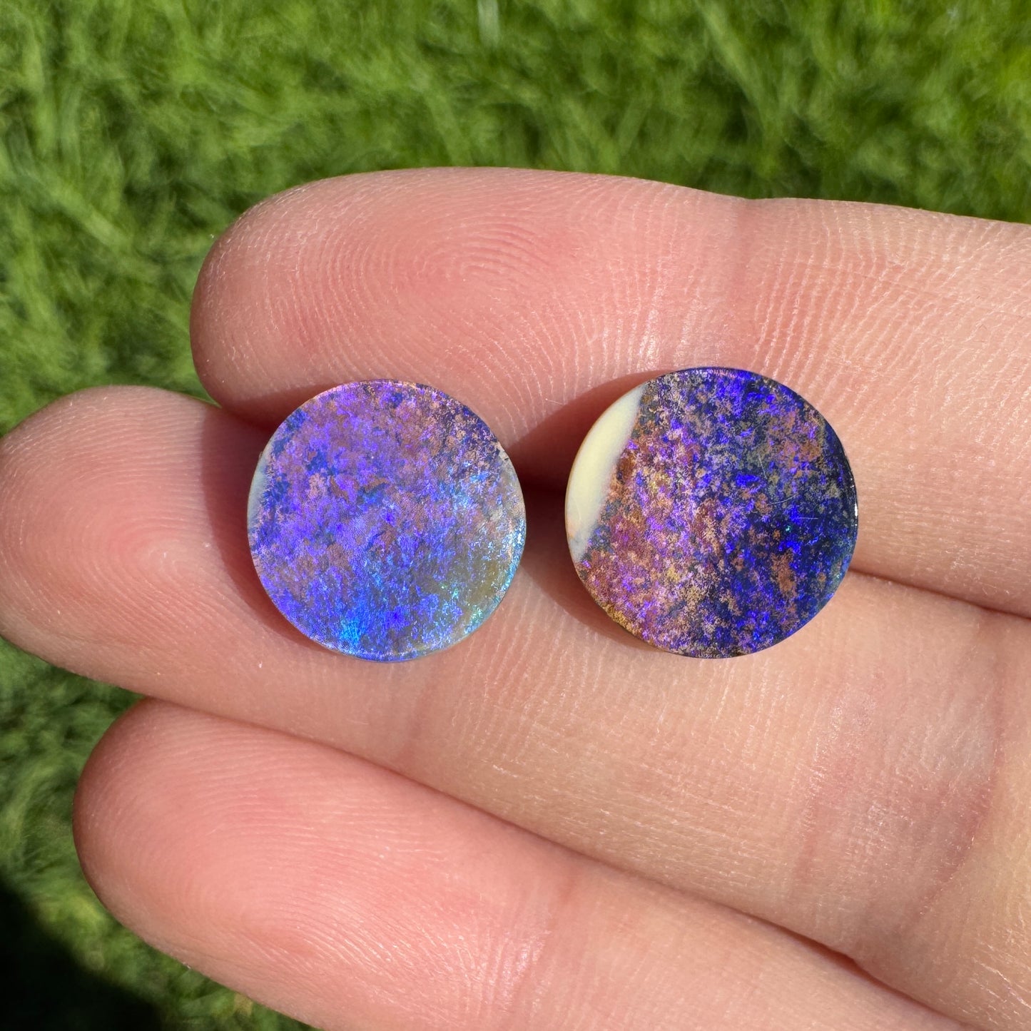 6.62 Ct round boulder opal pair