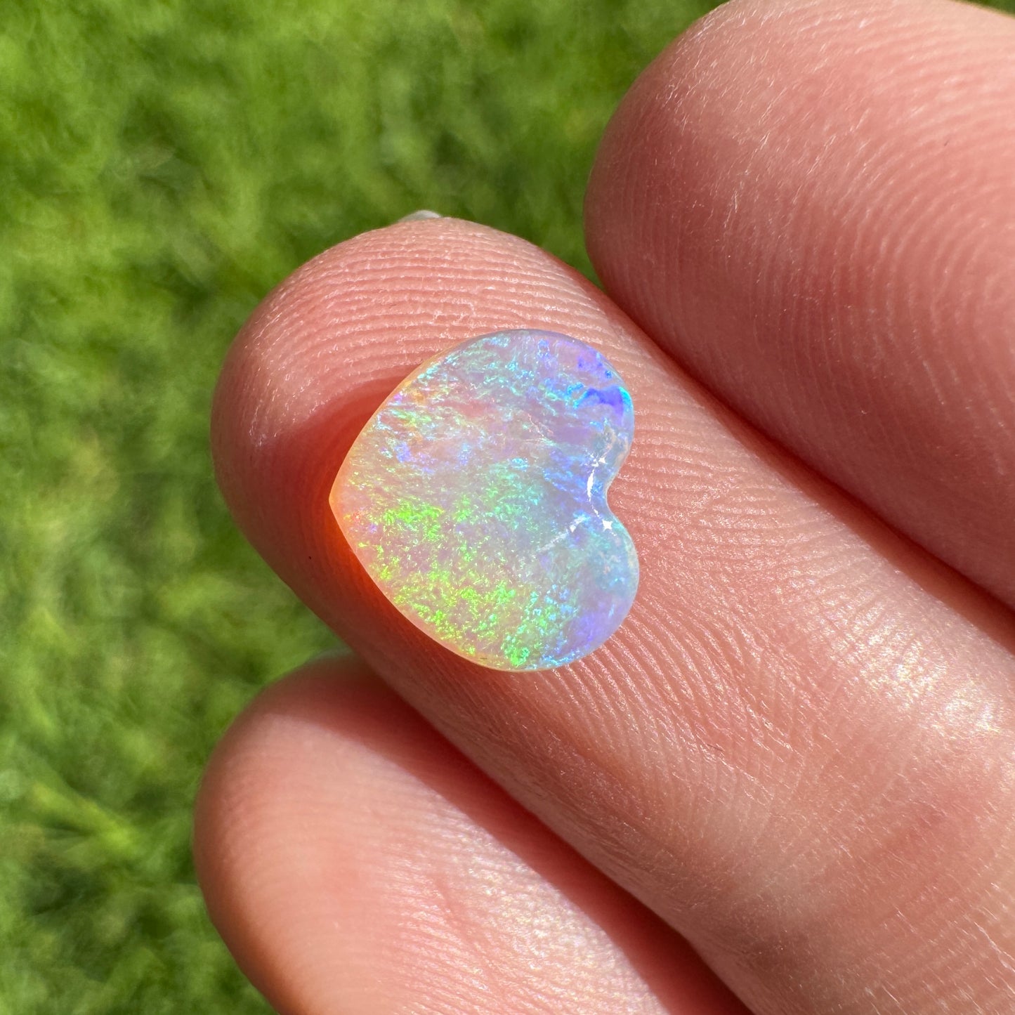1.31 Ct small heart crystal opal