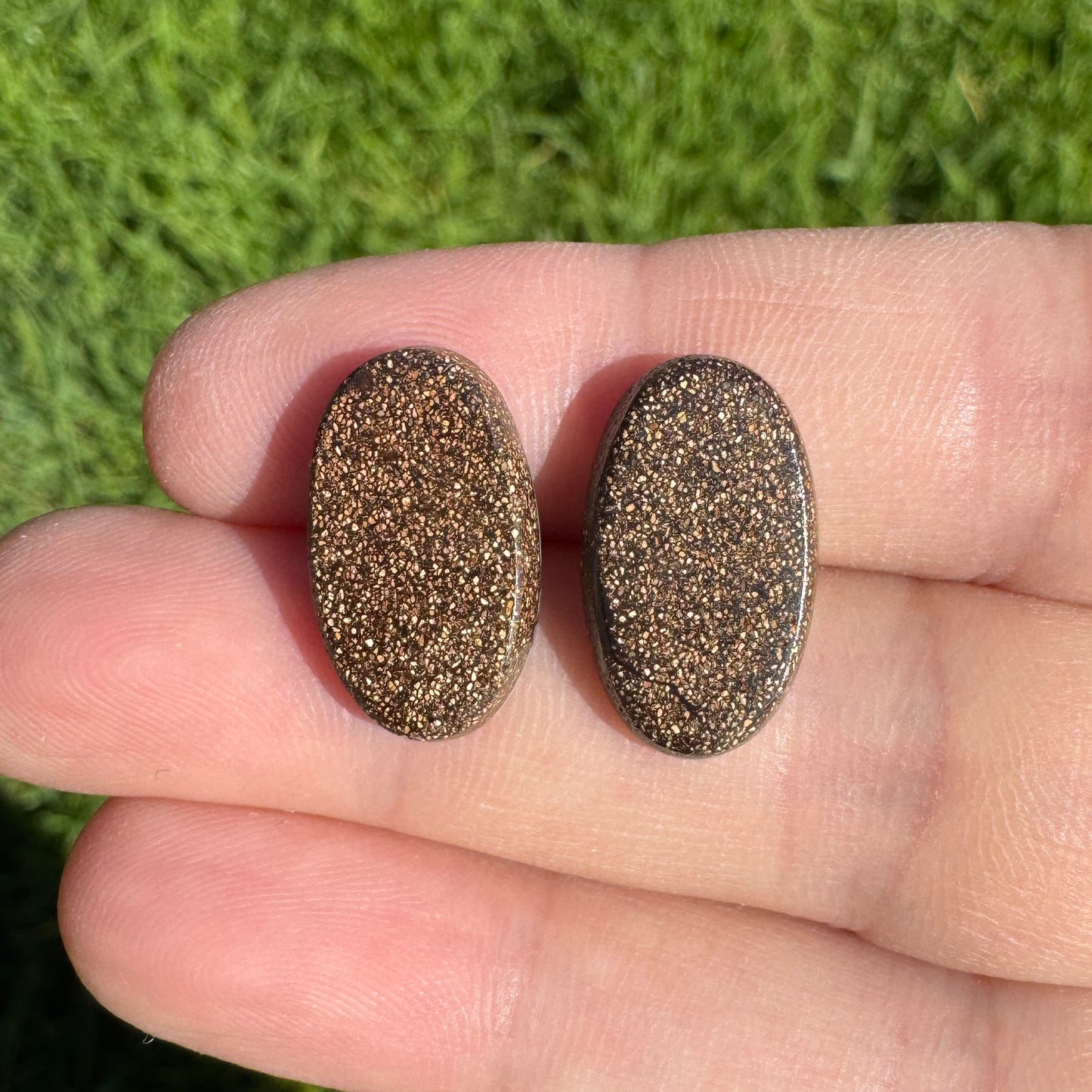 10.97 Ct oval boulder opal pair