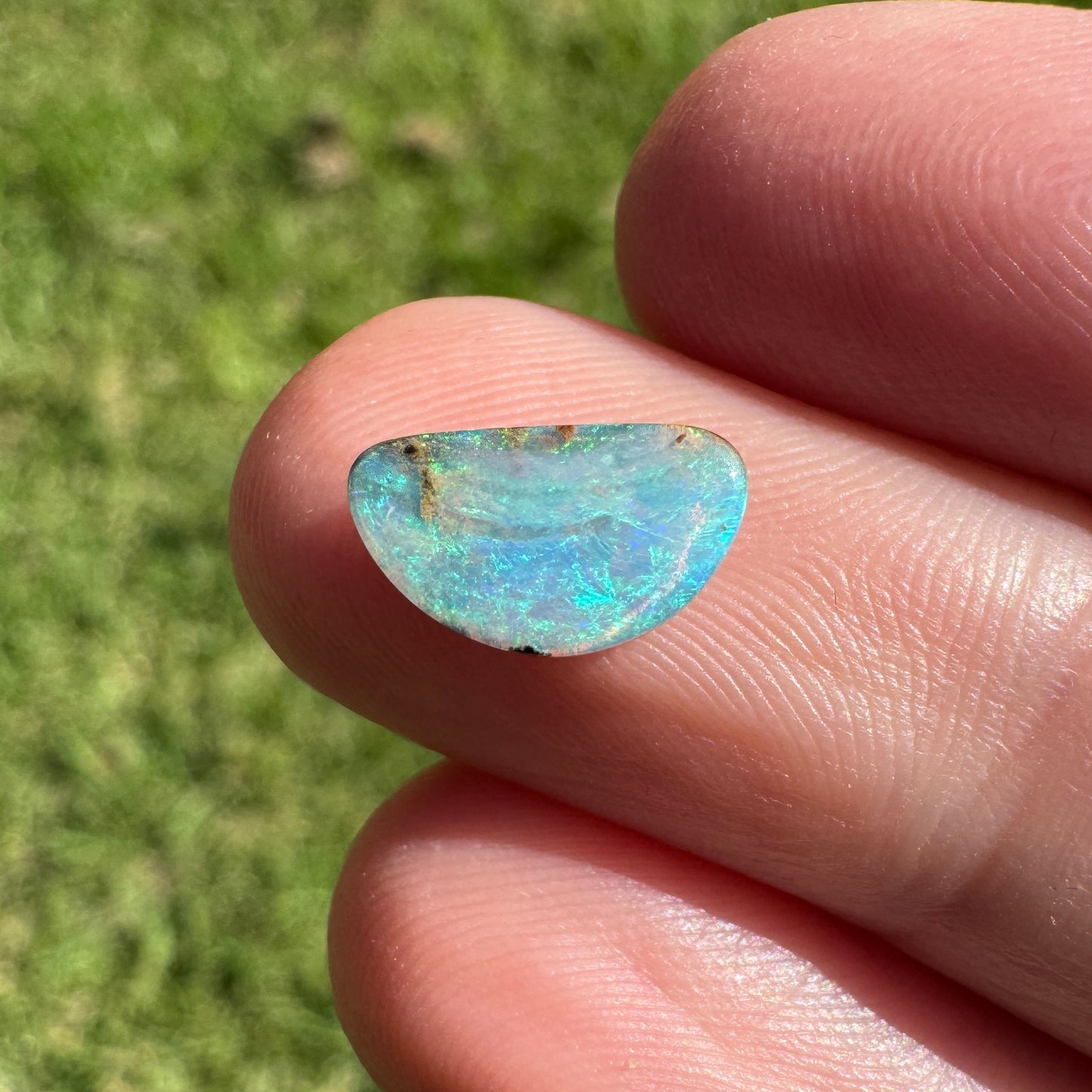 1.21 Ct small boulder opal