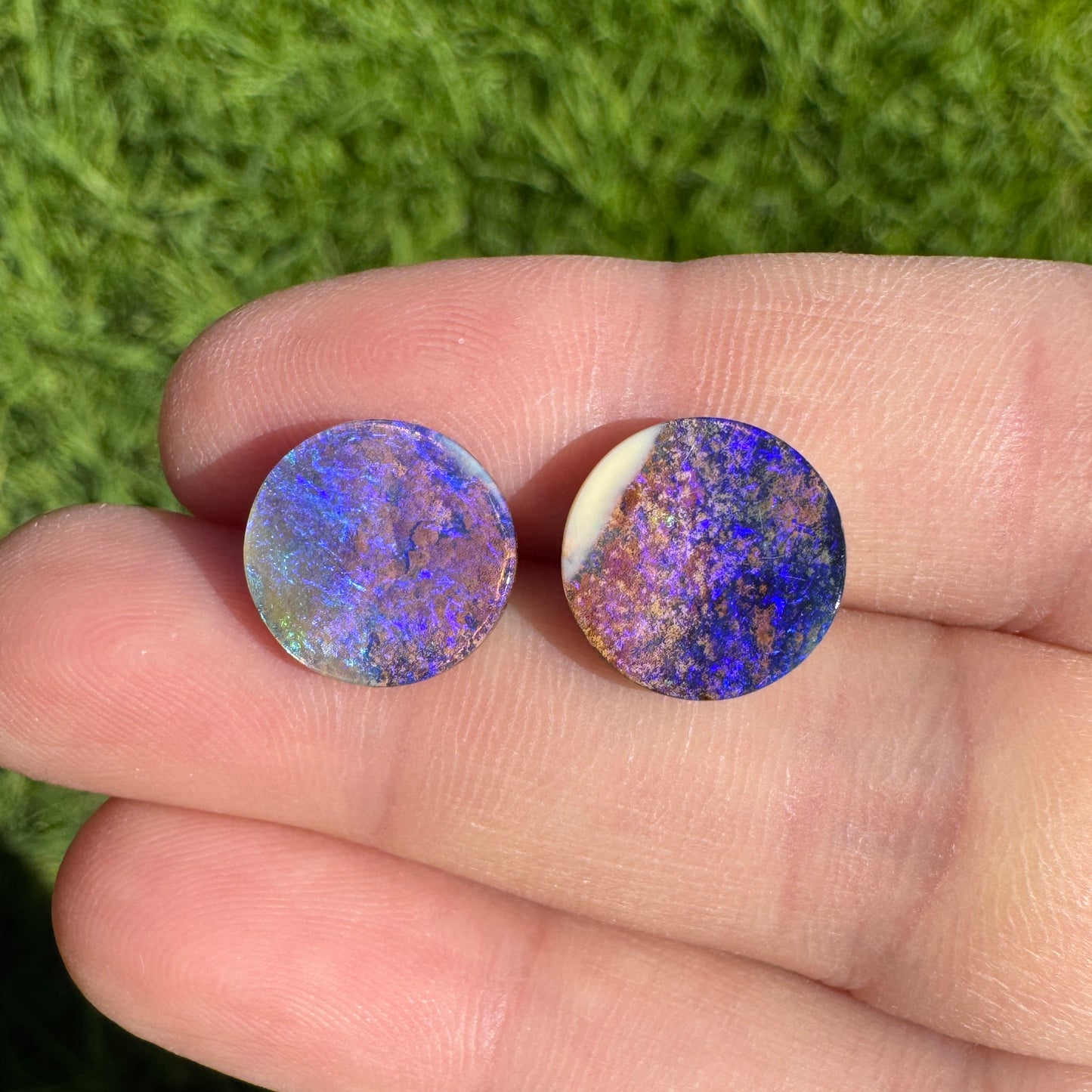 6.62 Ct round boulder opal pair