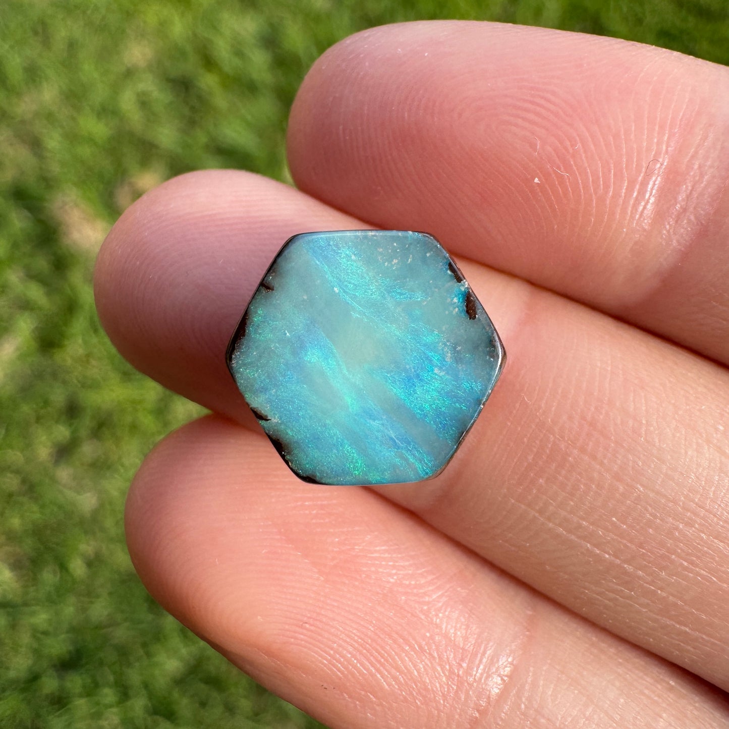 6.39 Ct small boulder opal