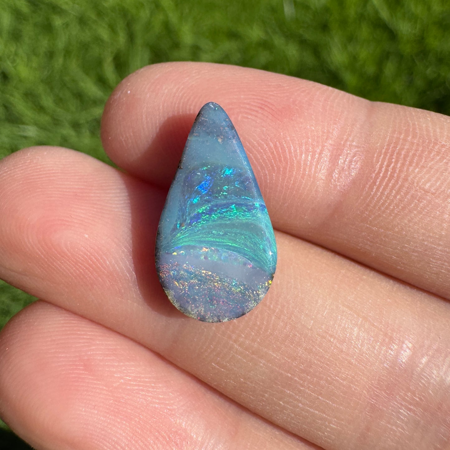 8.84 Ct teardrop boulder opal pair