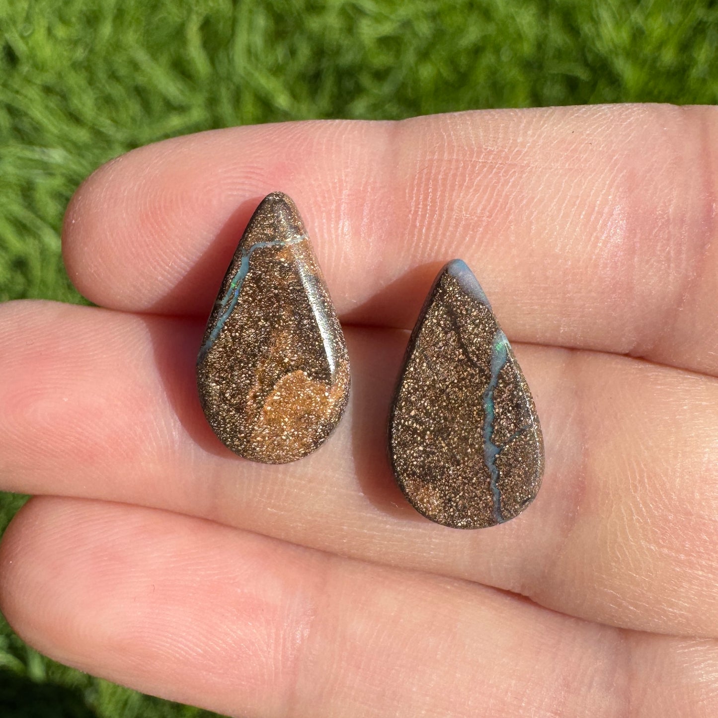 8.84 Ct teardrop boulder opal pair