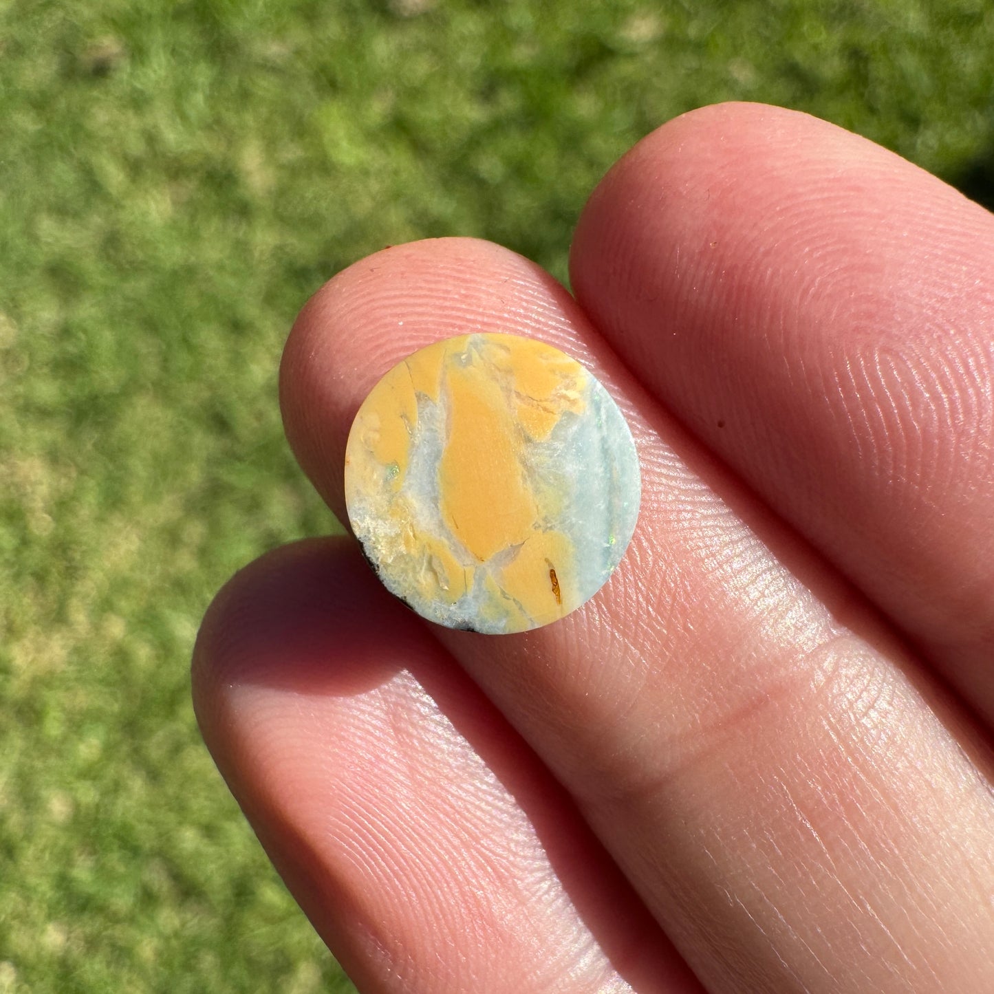 2.29 Ct small boulder opal