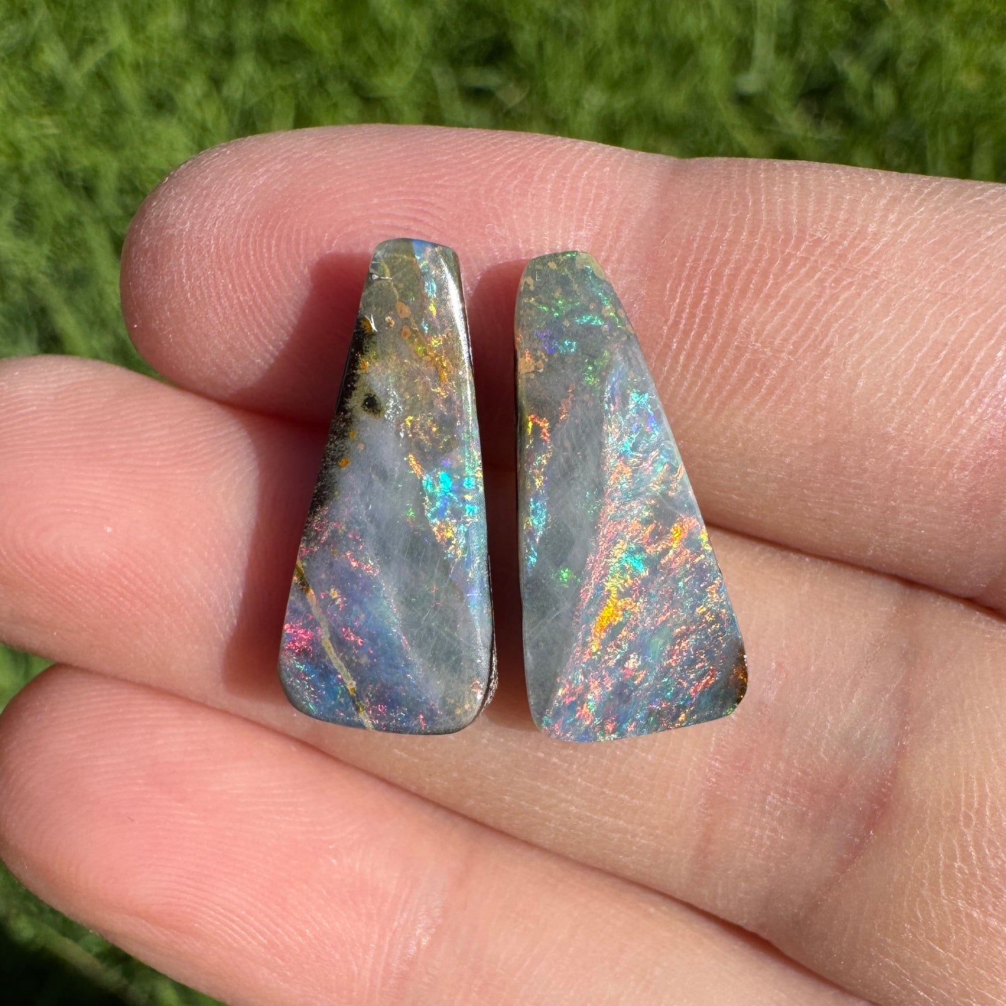 7.74 Ct unique split boulder opal pair