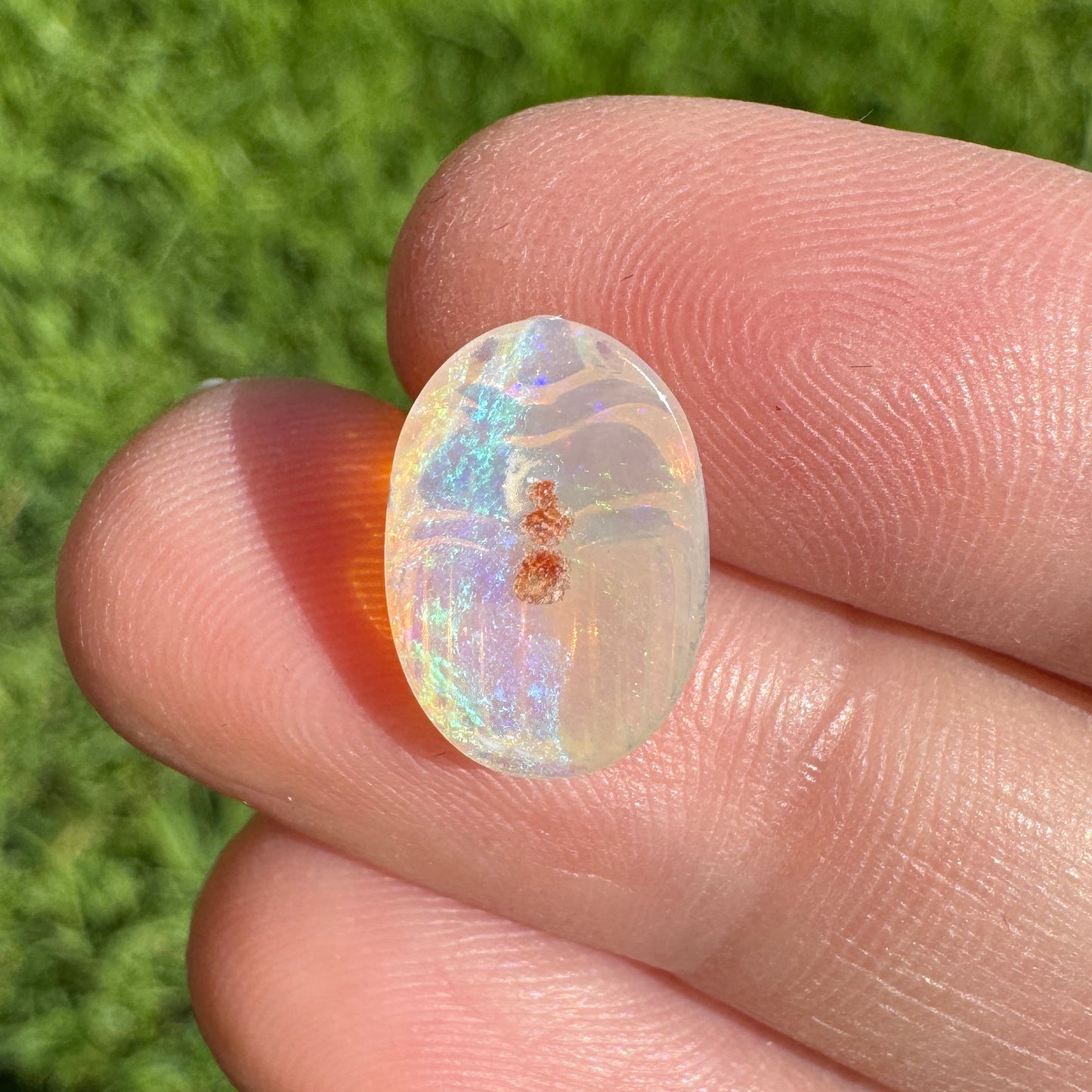2.98 Ct carved scarab opal
