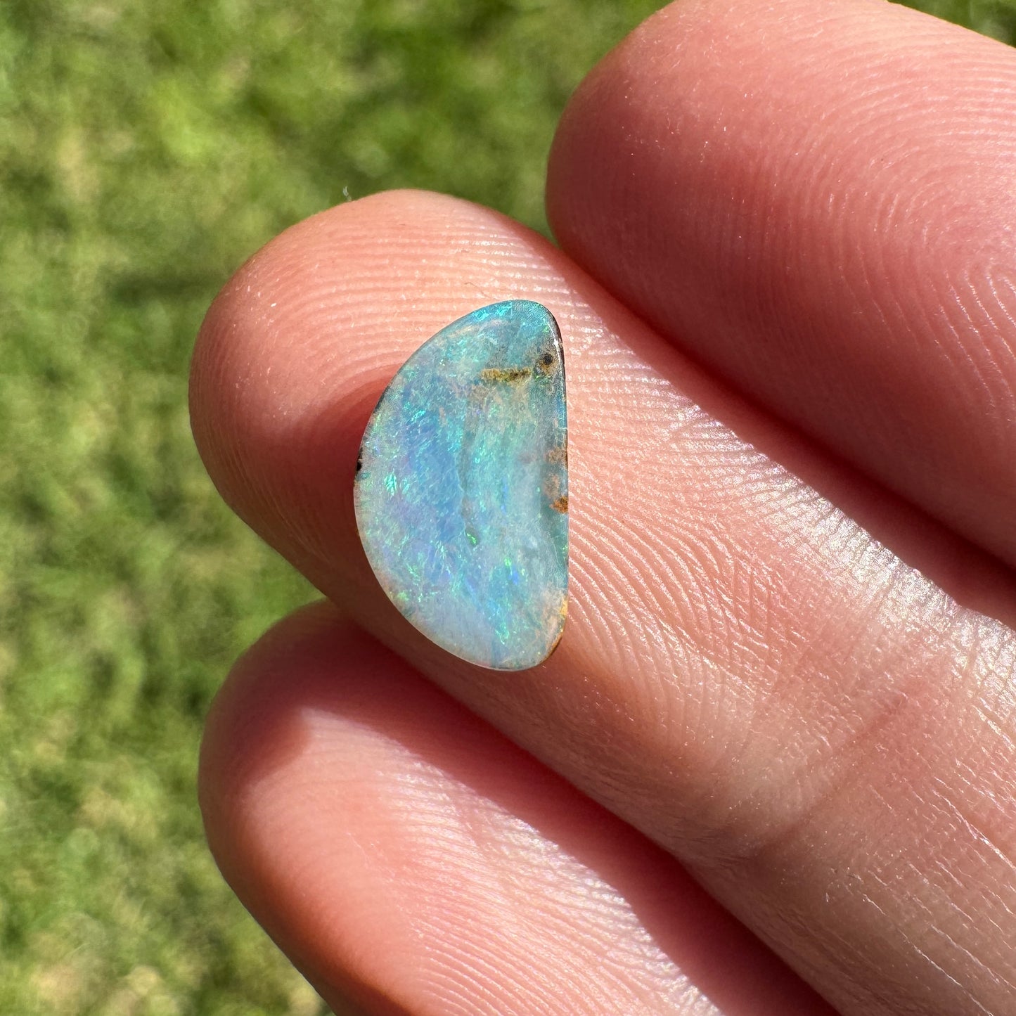 1.21 Ct small boulder opal