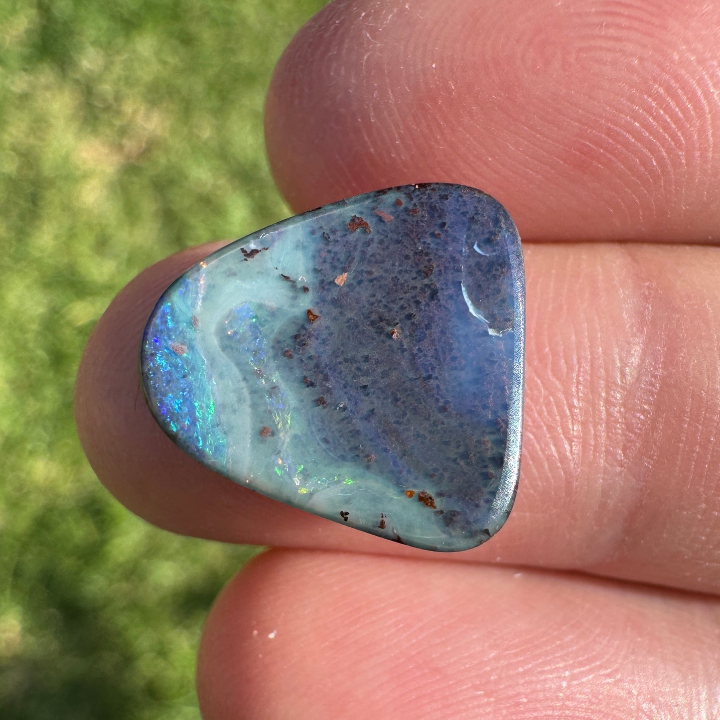 5.70 Ct geometric boulder opal