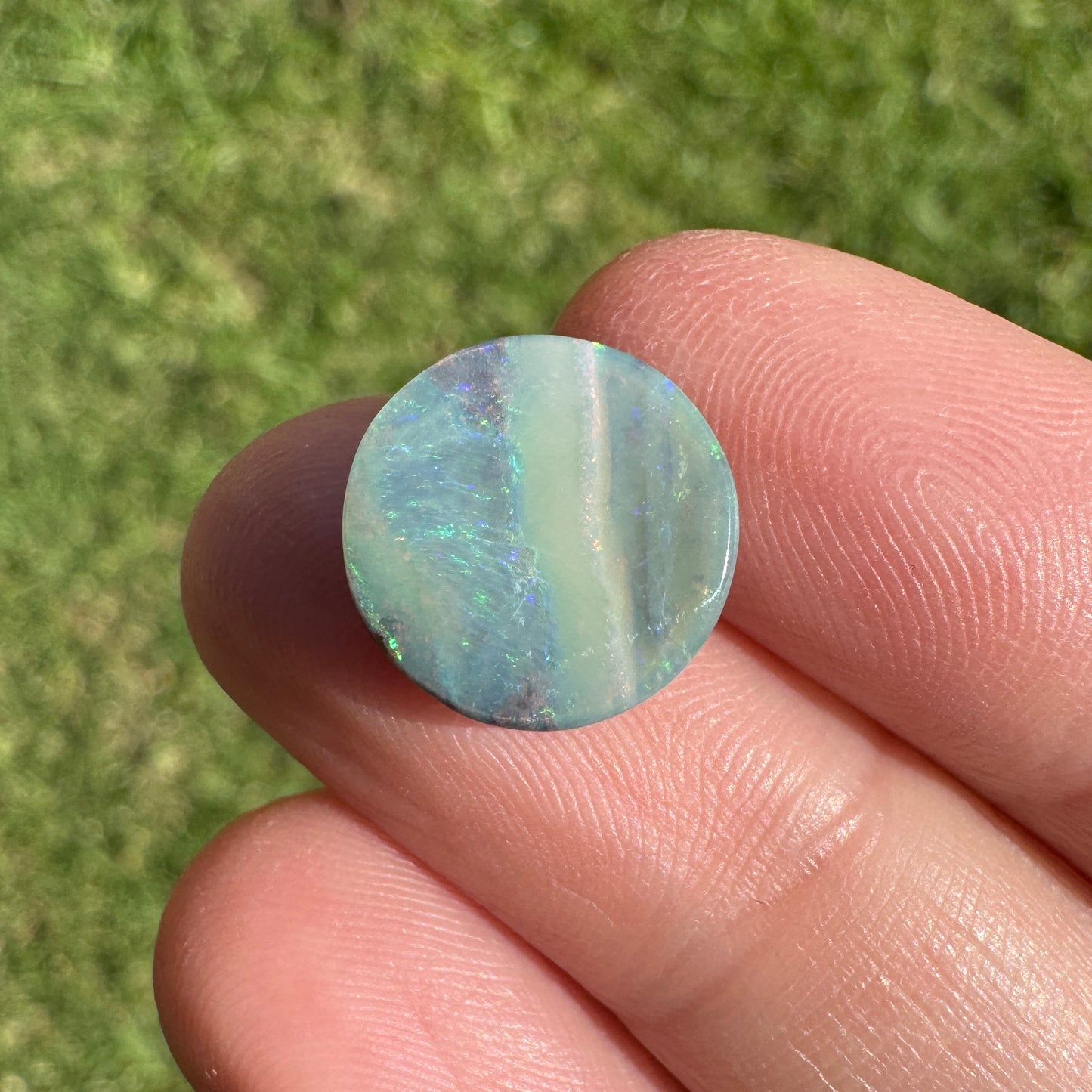 4.65 Ct round boulder opal