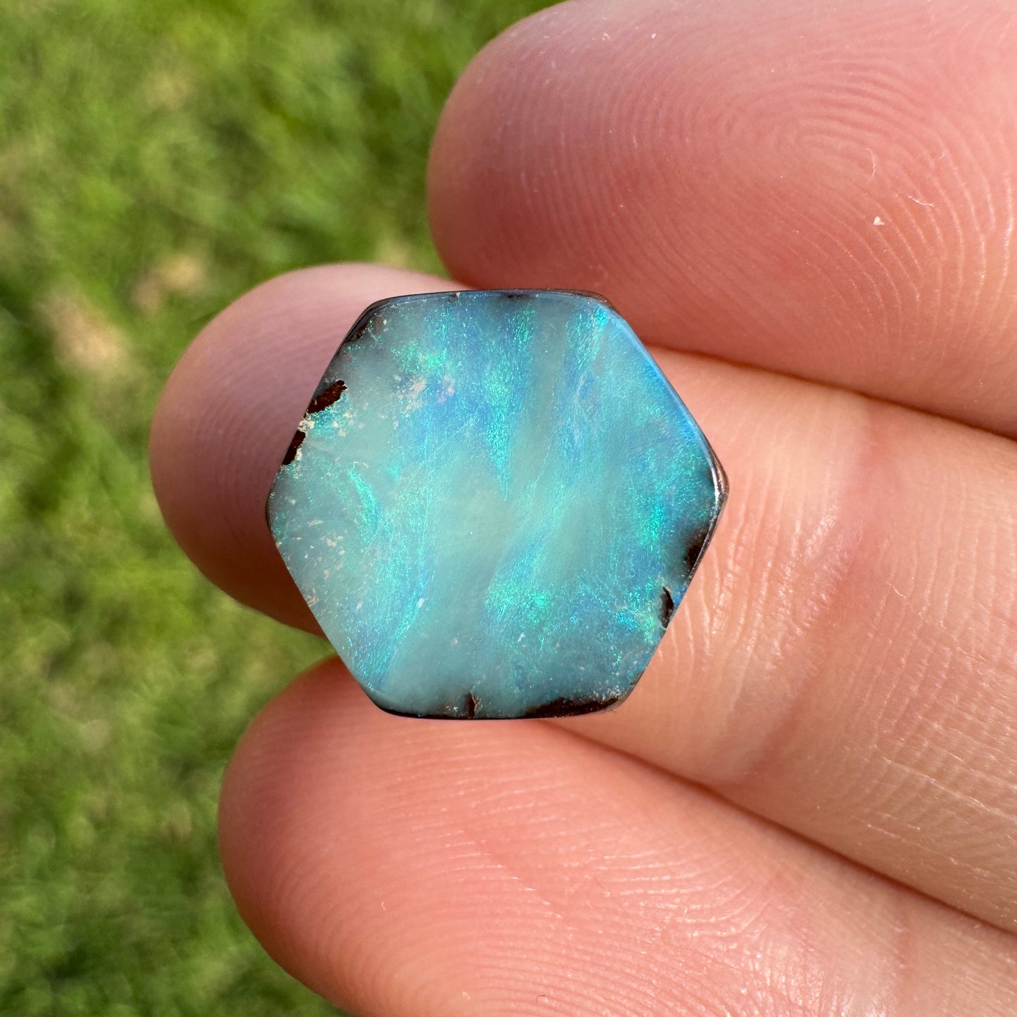 6.39 Ct small boulder opal