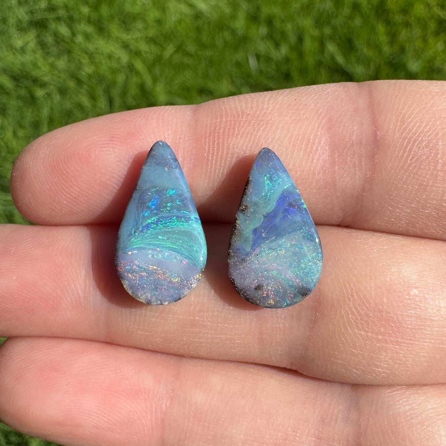 8.84 Ct teardrop boulder opal pair