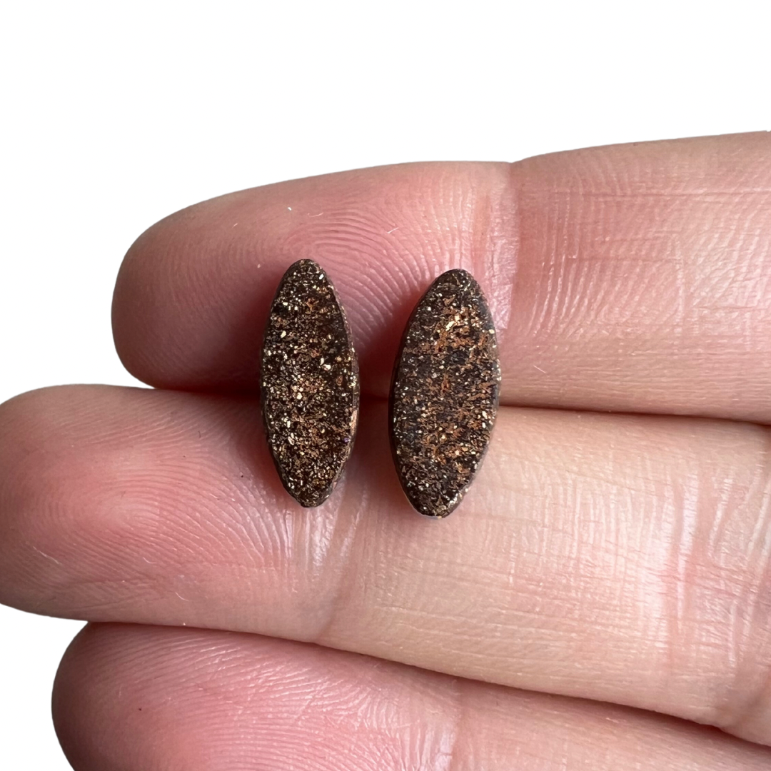 3.30 Ct small boulder opal pair