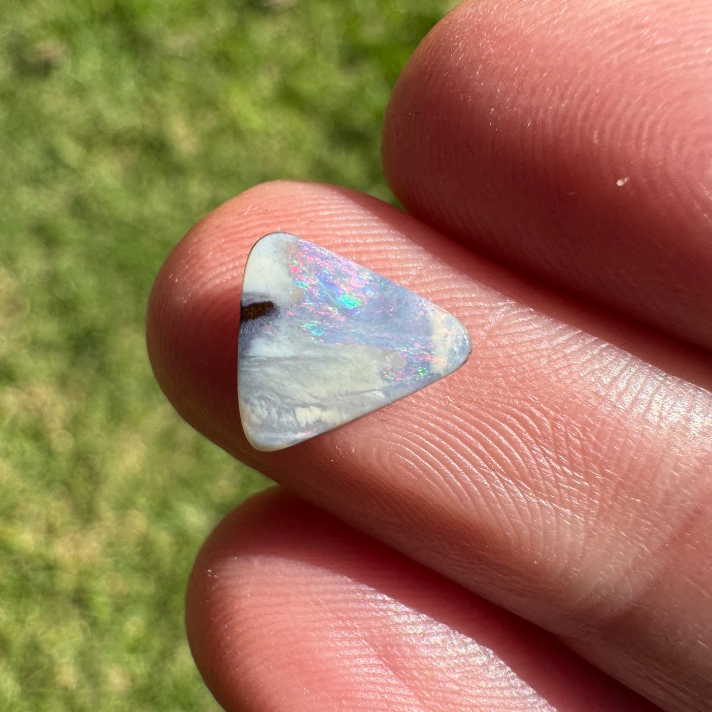 1.46 Ct small boulder opal