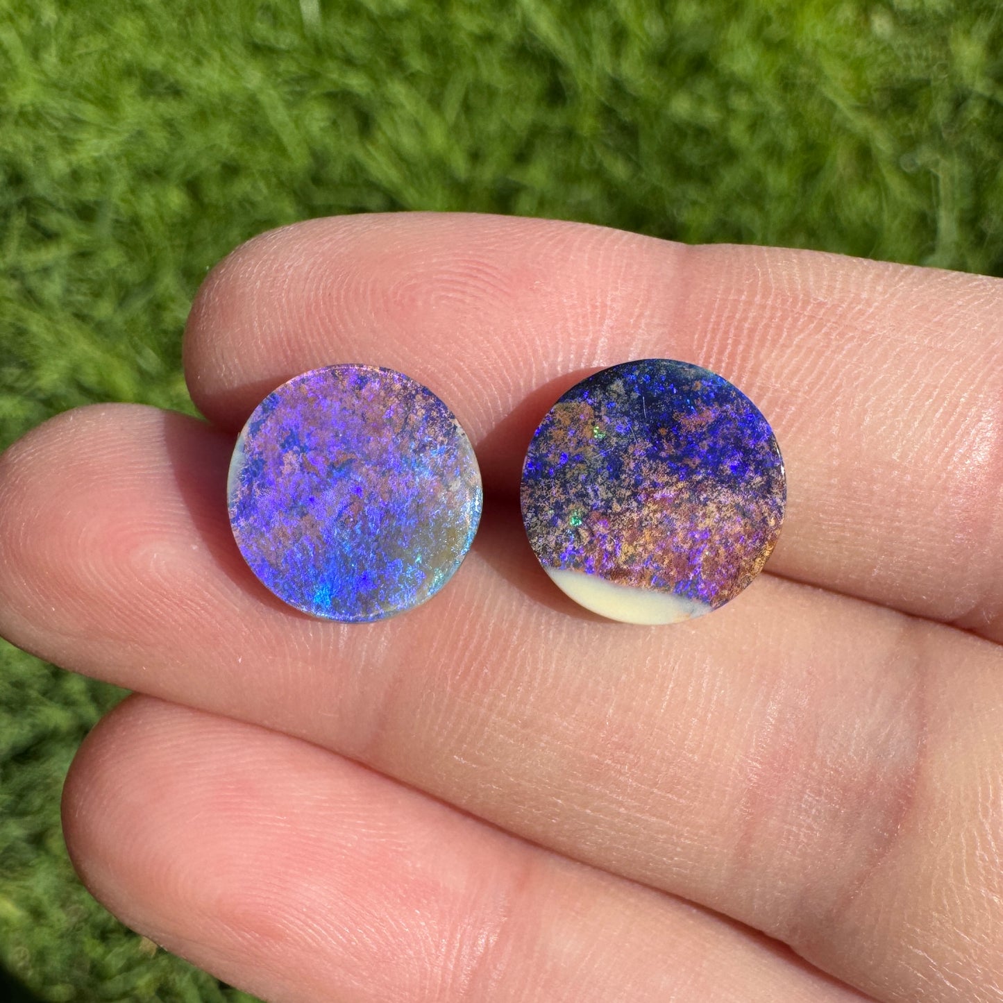 6.62 Ct round boulder opal pair
