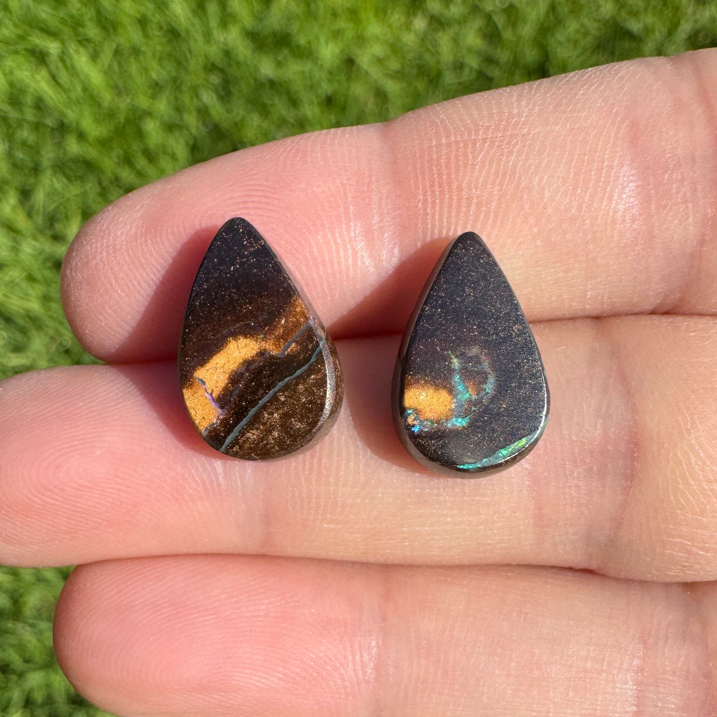 9.78 Ct teardrop boulder opal pair