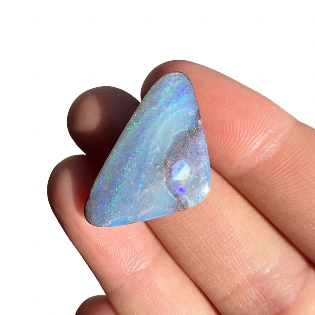14.04 Ct large triangle boulder opal