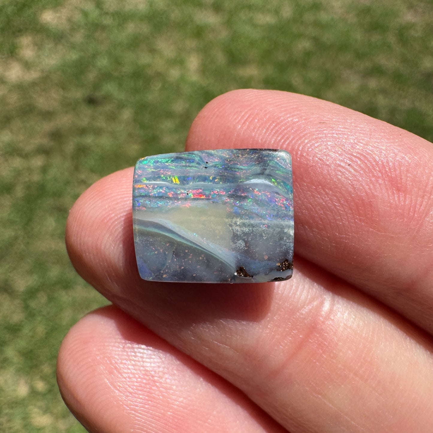 4.97 Ct small boulder opal