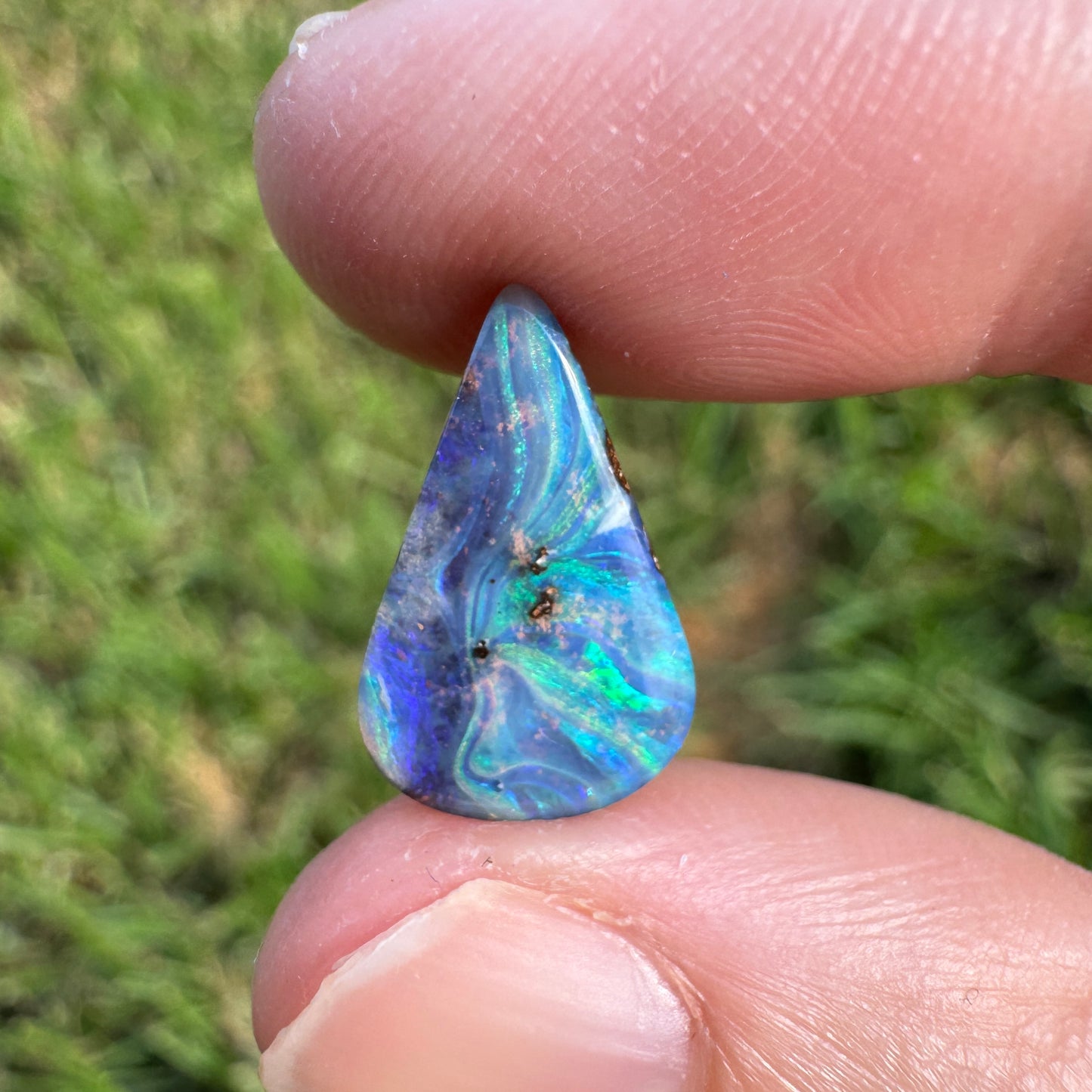 2.59 Ct small boulder opal - Broken River Mining