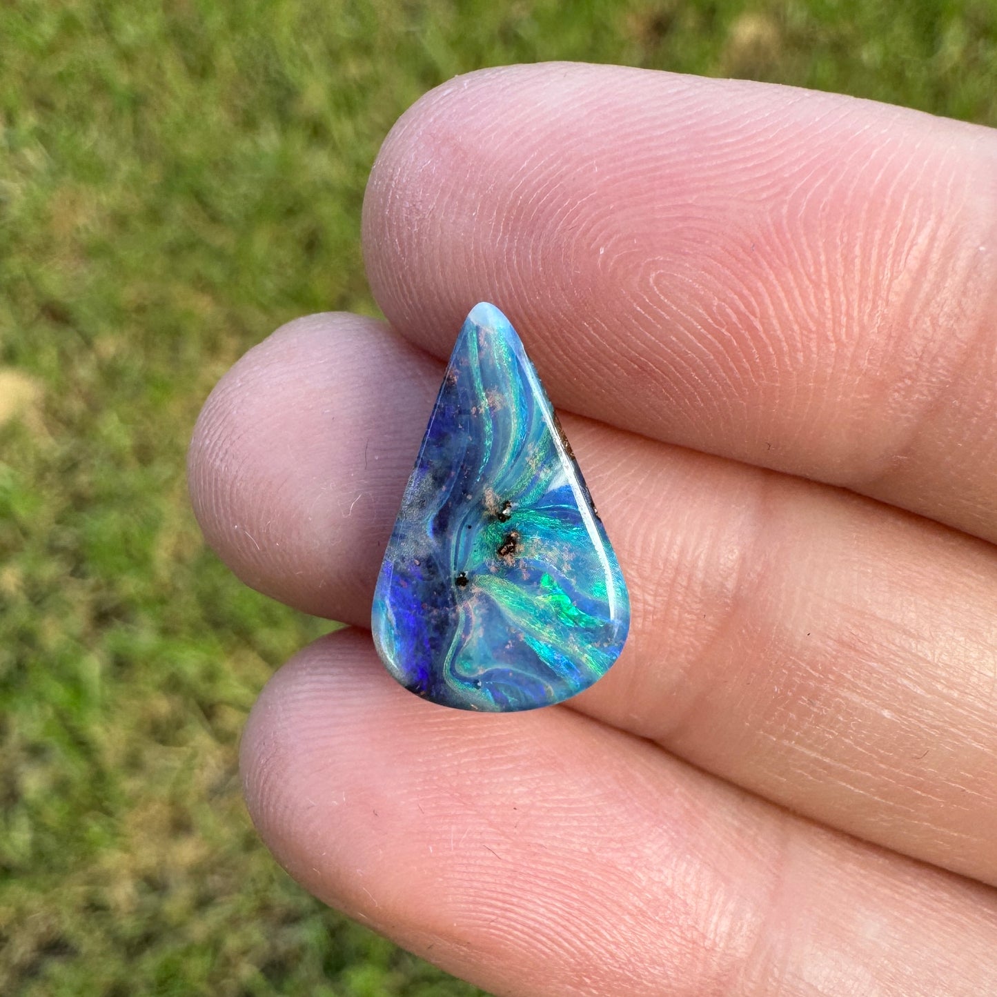 2.59 Ct small boulder opal - Broken River Mining