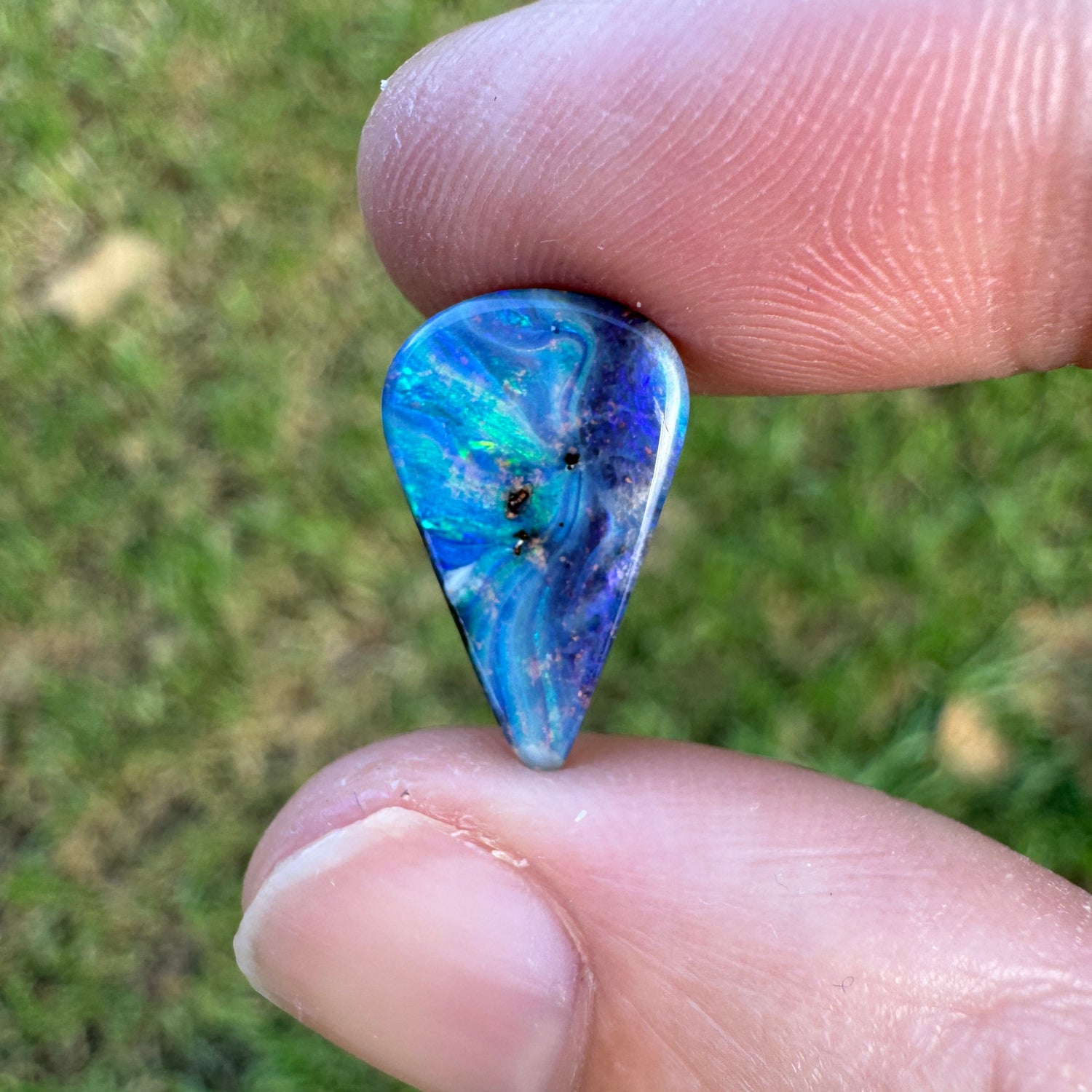 2.59 Ct small boulder opal - Broken River Mining