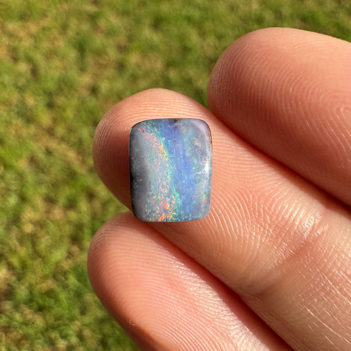 2.68 Ct small boulder opal