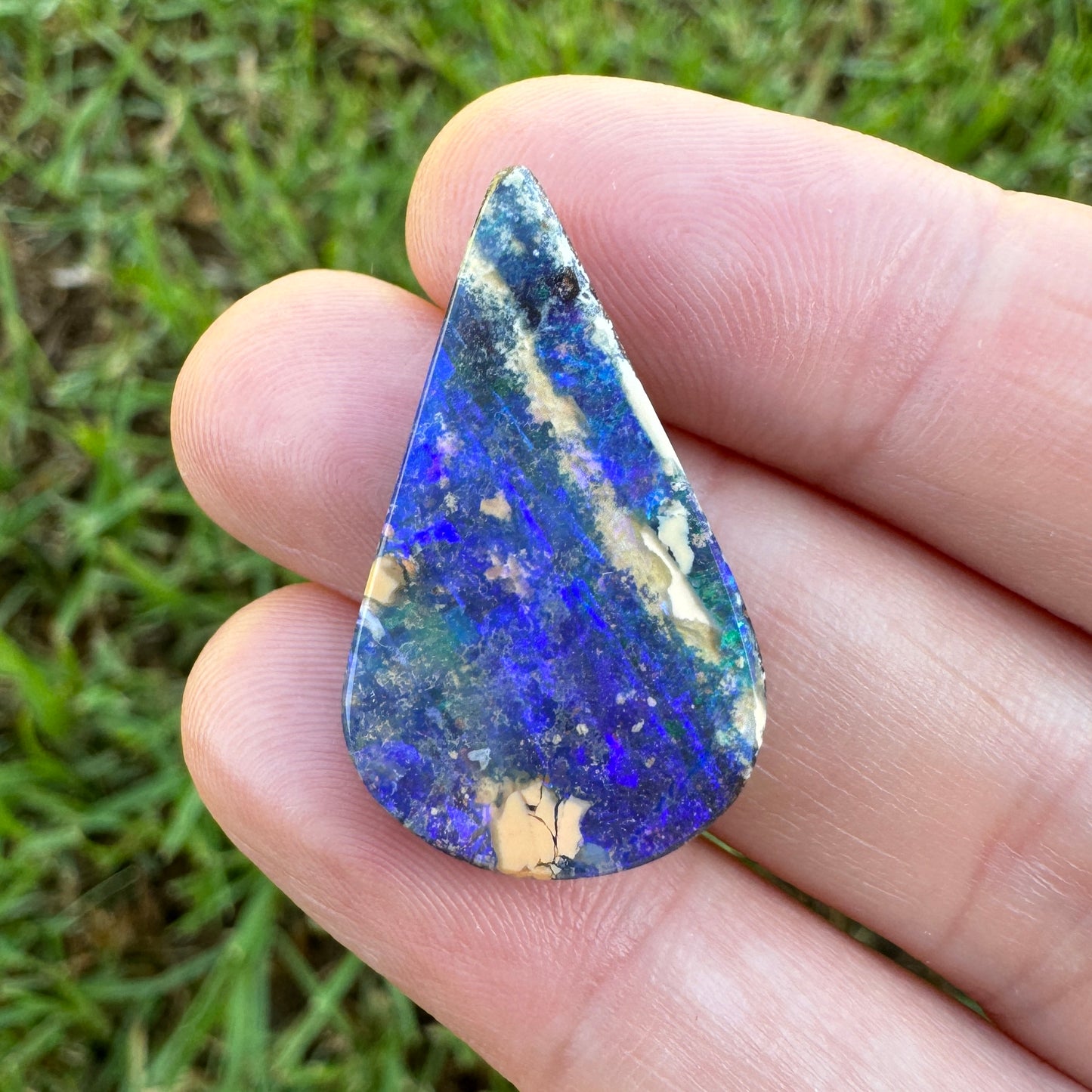 12.25 Ct teardrop boulder opal