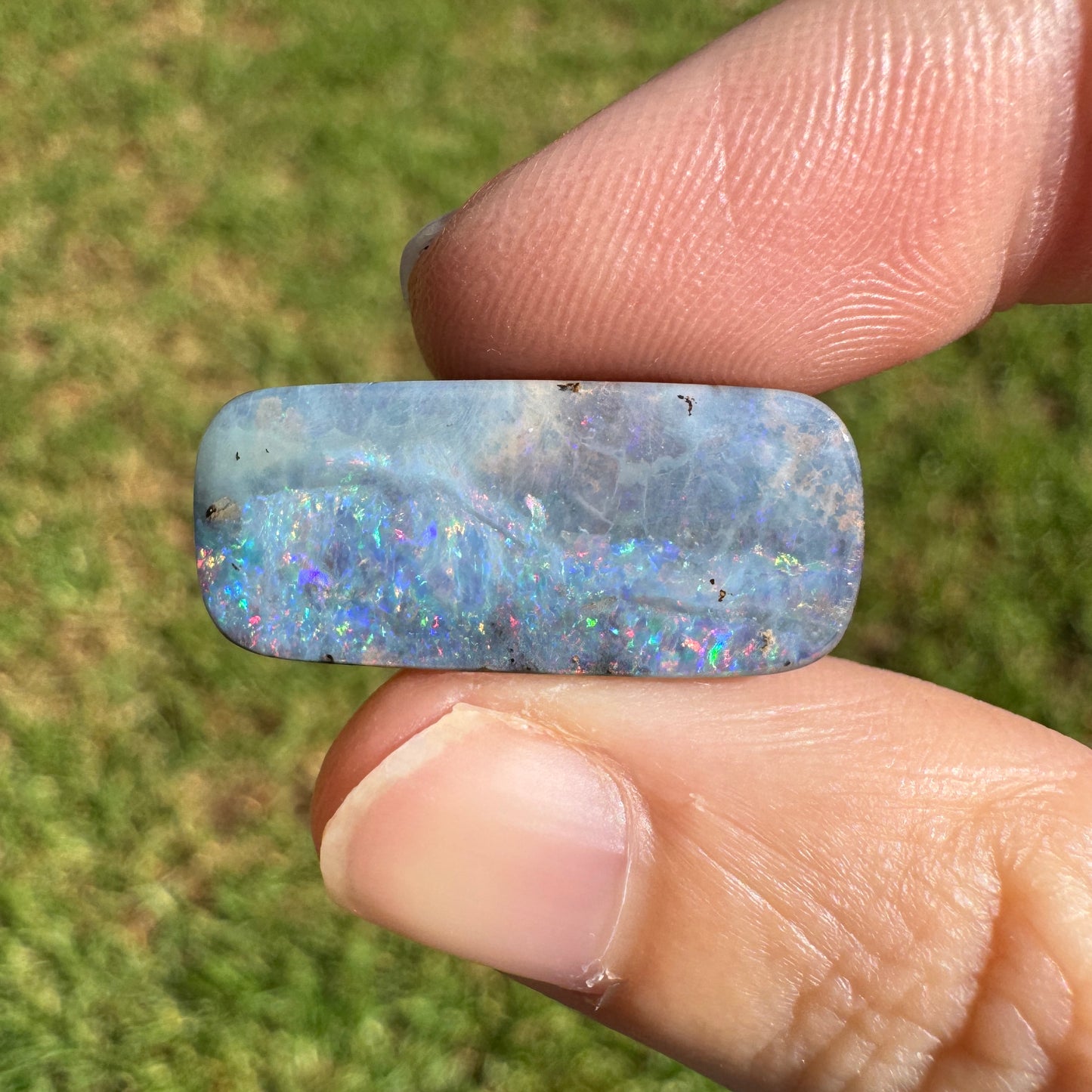 13.40 Ct rectangle boulder opal