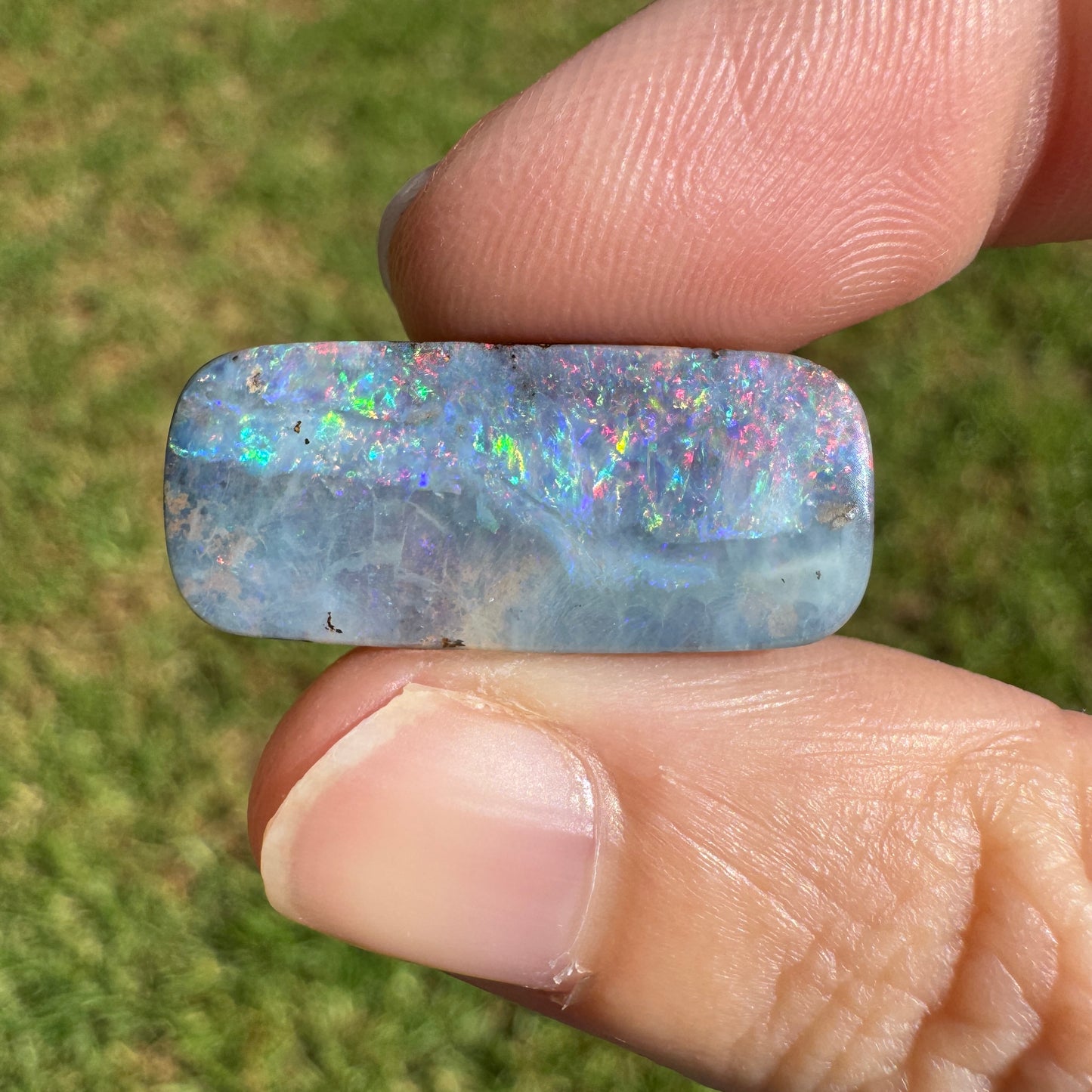 13.40 Ct rectangle boulder opal